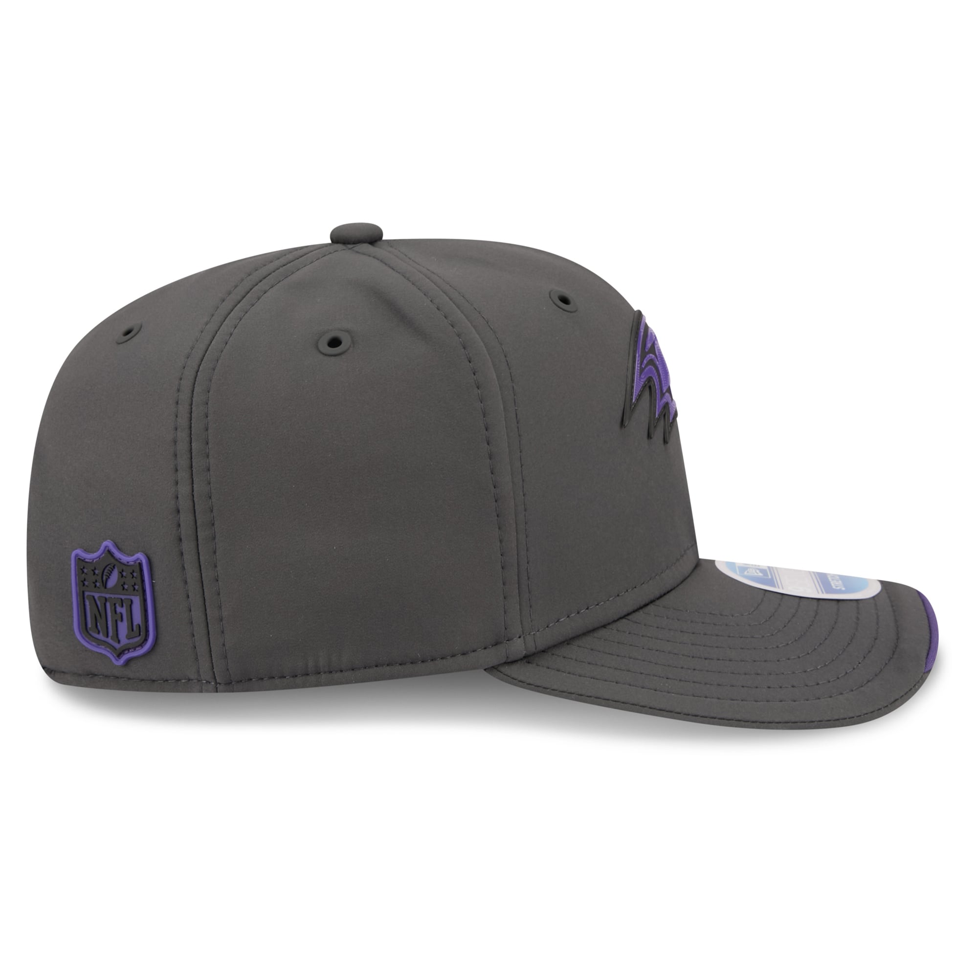 Casquette ajustable New Era anthracite Baltimore Ravens 2026 Sideline pour temps froid 9SEVENTY