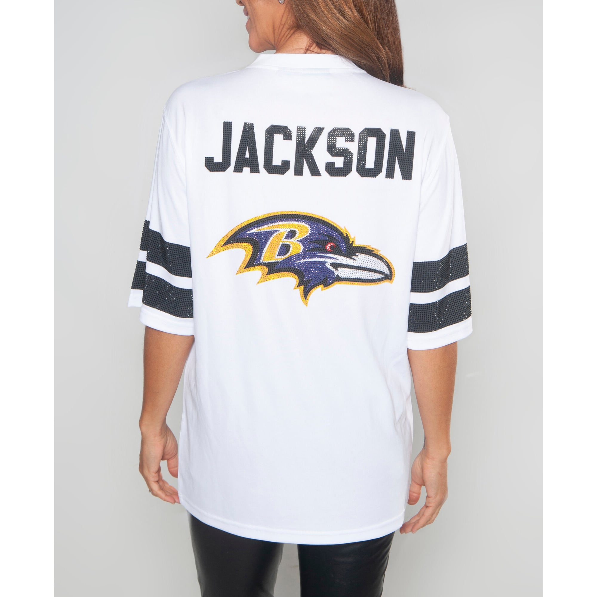 Tunique à col en V ornée de cristaux FABGATING by Cuce Lamar Jackson White Baltimore Ravens