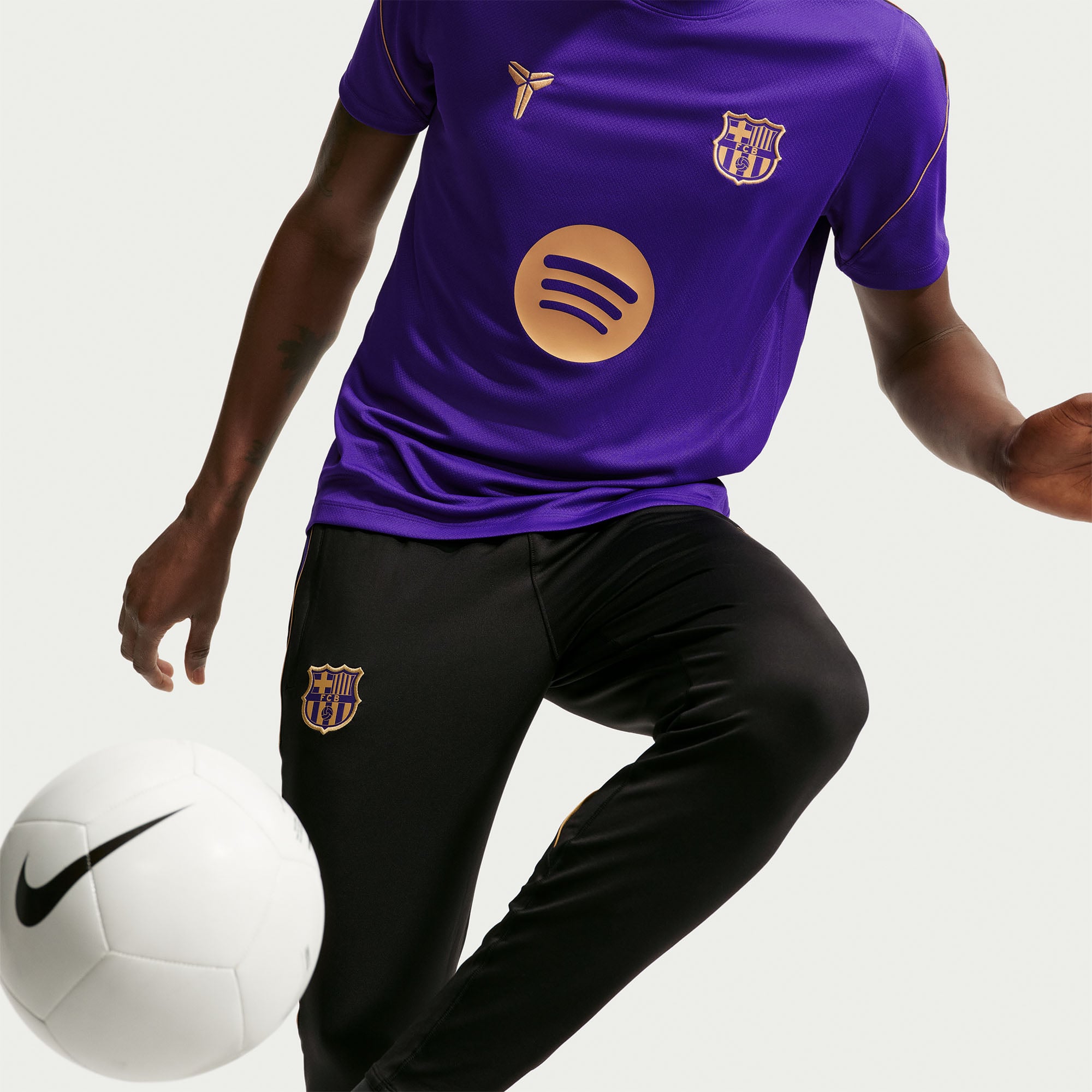 Maillot extérieur Nike Dri-FIT Strike violet Barcelone 2026/27 pour homme