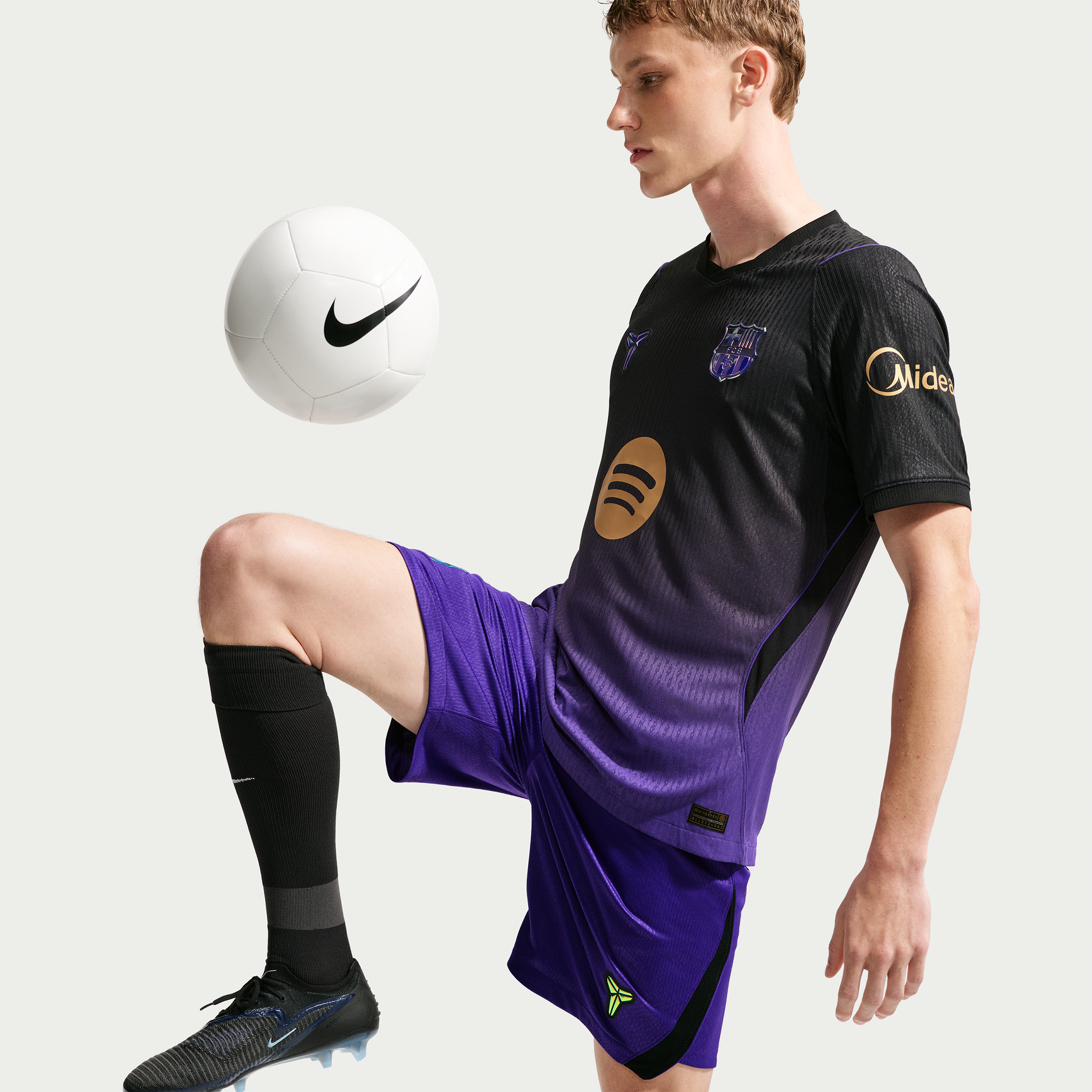 Maillot authentique extérieur Nike FC Barcelone violet pour homme, saison 2026/27