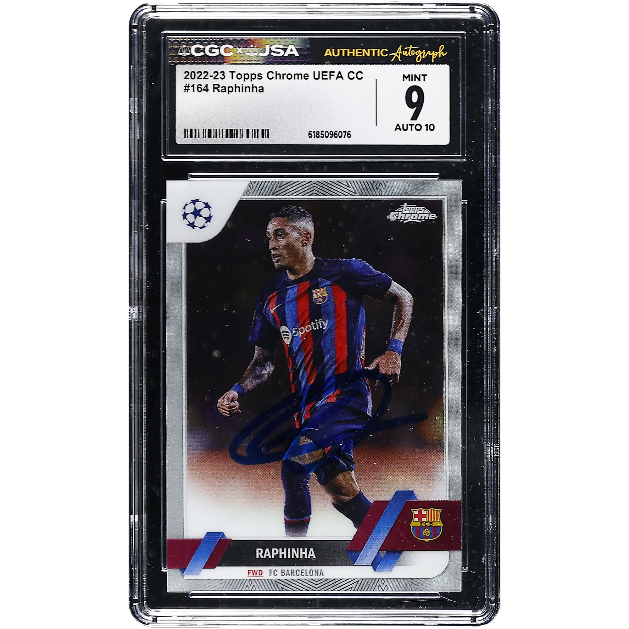 Carte Raphinha Barcelone autographiée 2022-23 Topps Chrome UEFA CC #164, authentifiée CGC 9/10