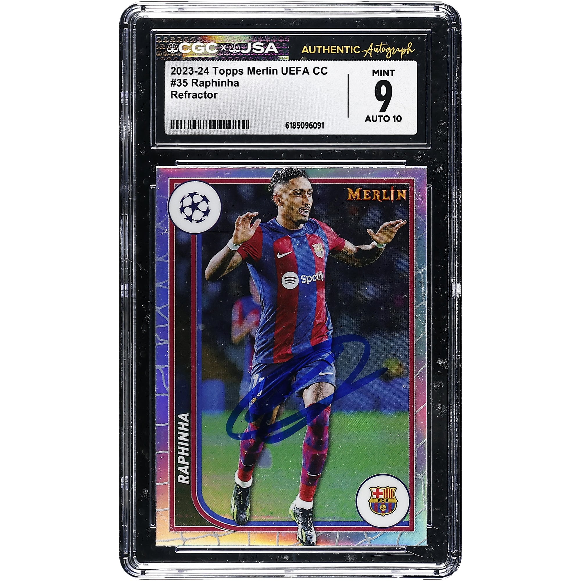 Carte Raphinha Barcelone autographiée 2023-24 Topps Merlin UEFA CC Refractor n° 35, authentifiée CGC 9/10