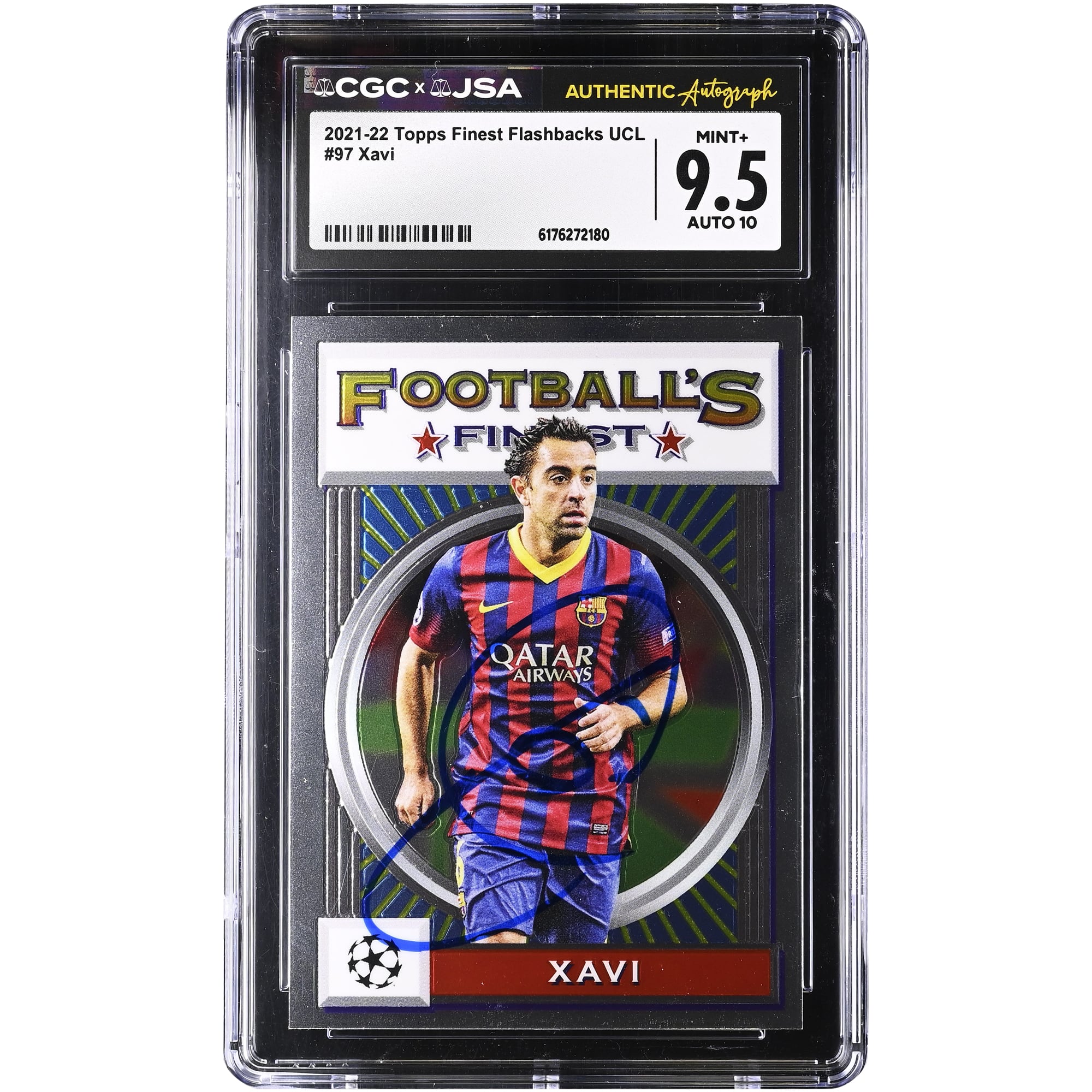 Carte autographiée de Xavi Hernandez (Barcelone) 2021-22 Topps Finest Flashbacks UCL n° 97, authentifiée par CGC (9,5/10).