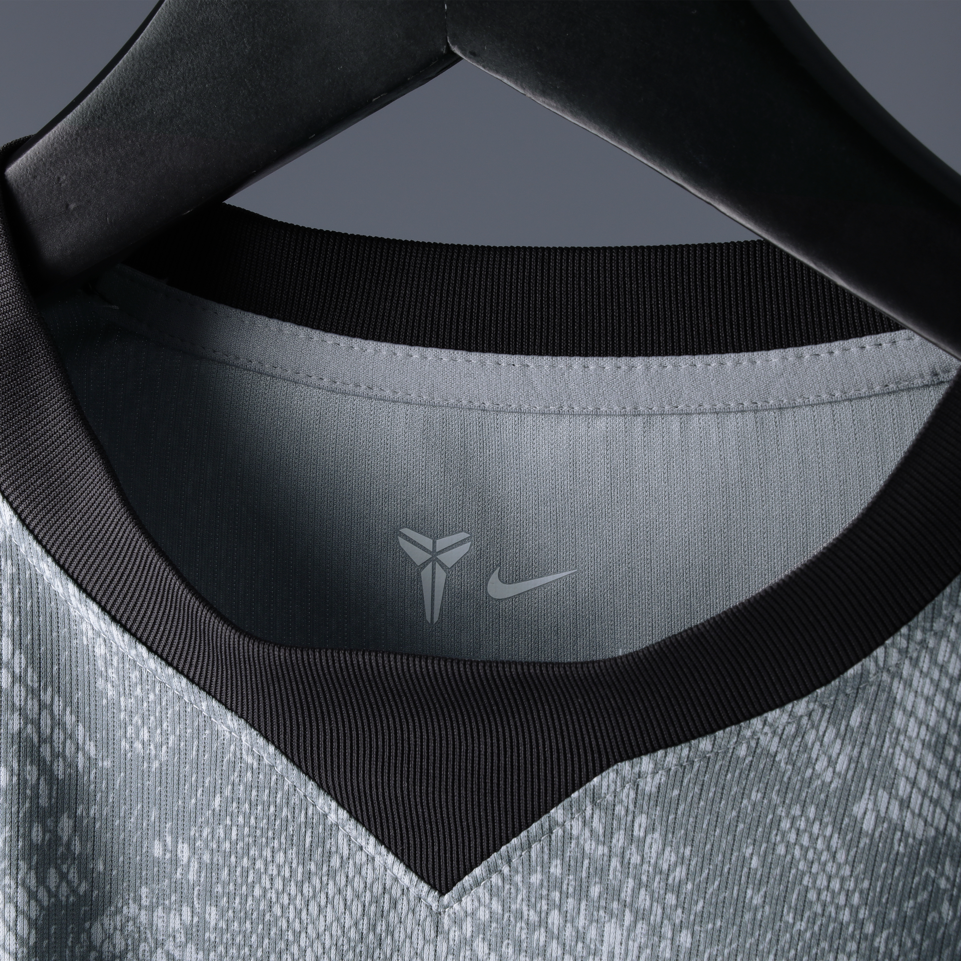 Maillot de gardien but Nike gris FC Barcelone extérieur 2026/27, réplique à manches longues, pour enfant