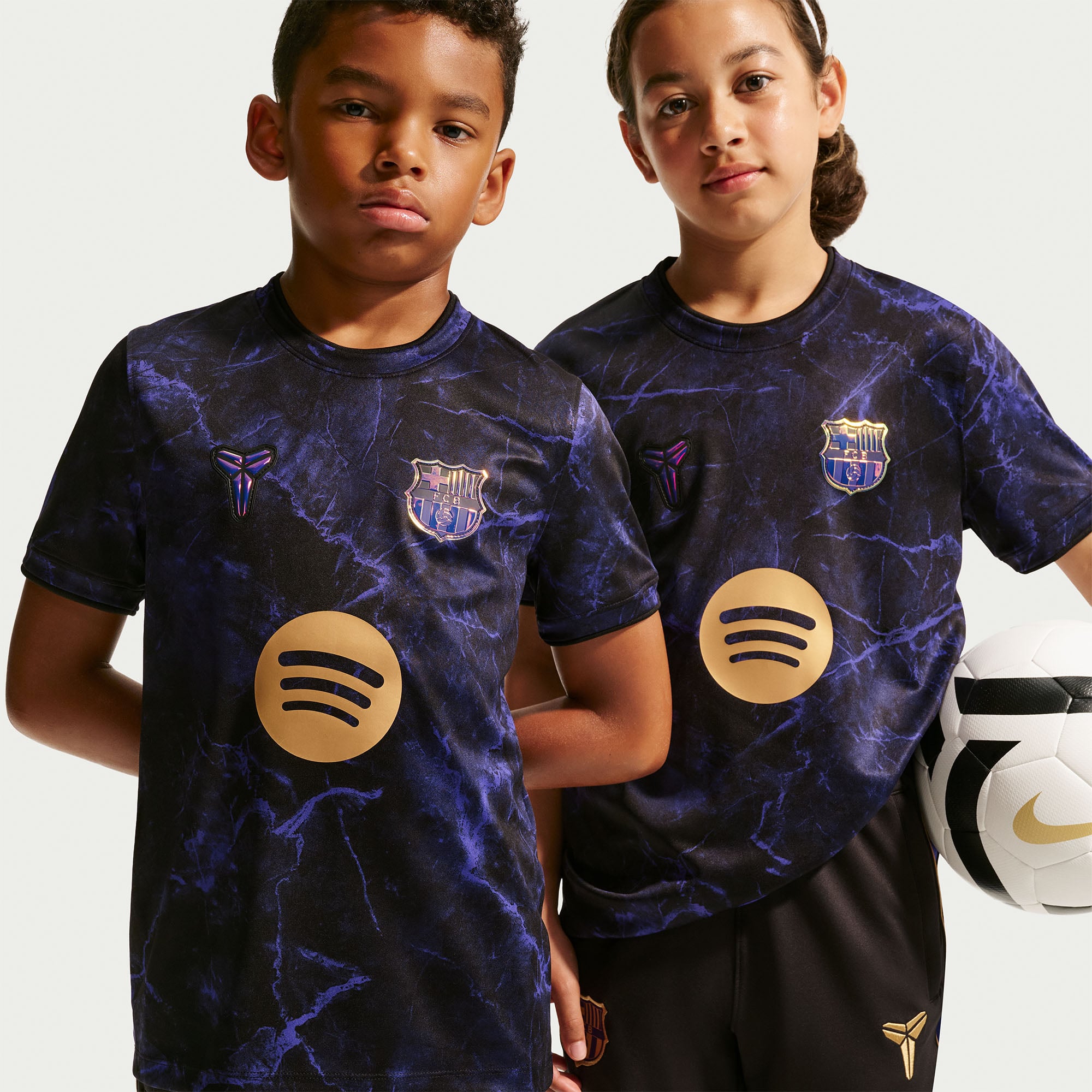 Youth Nike Royal Barcelona 2026/27 Dri-FIT Pre-Match Top