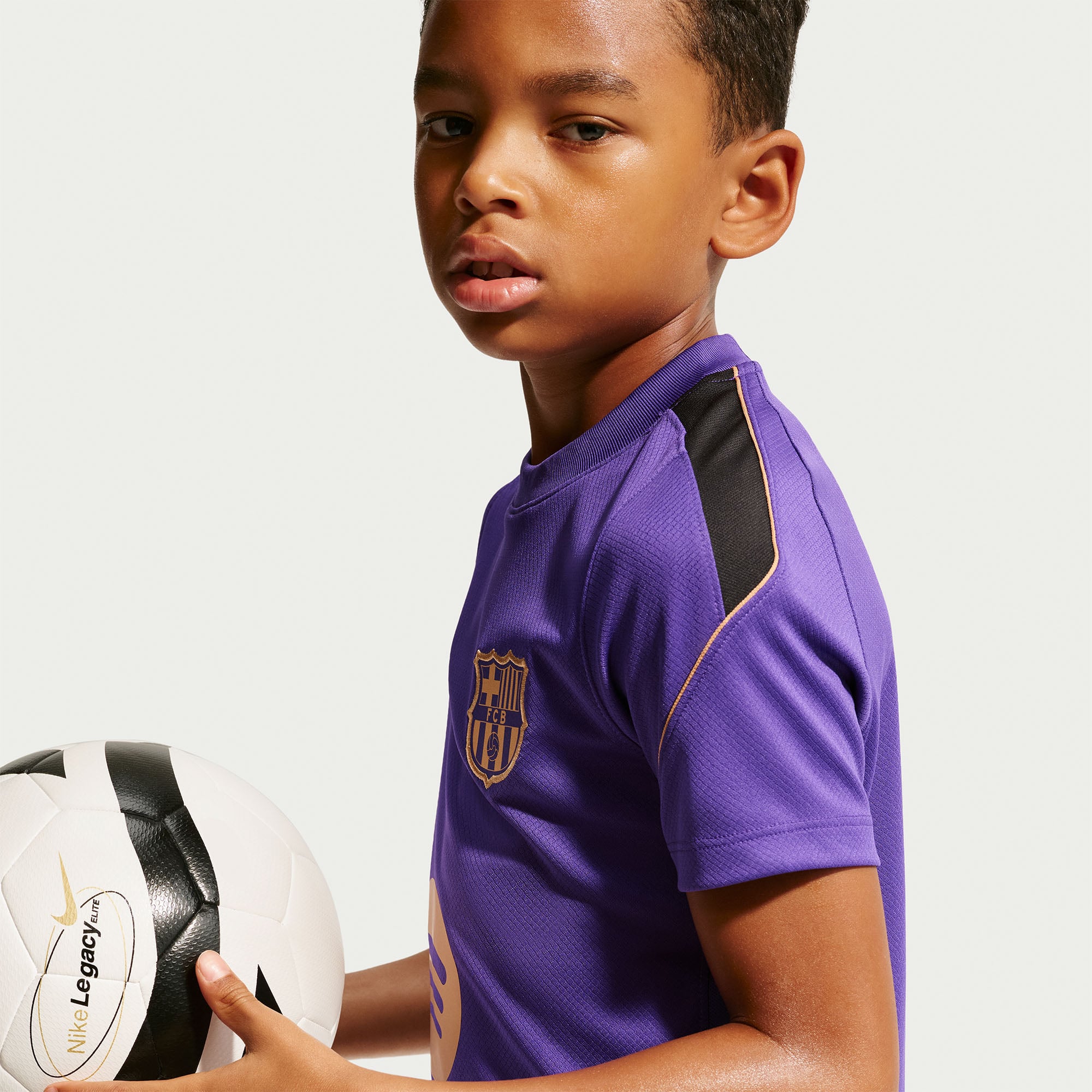 Maillot extérieur Nike Dri-FIT Strike violet pour enfant, Barcelone 2026/27