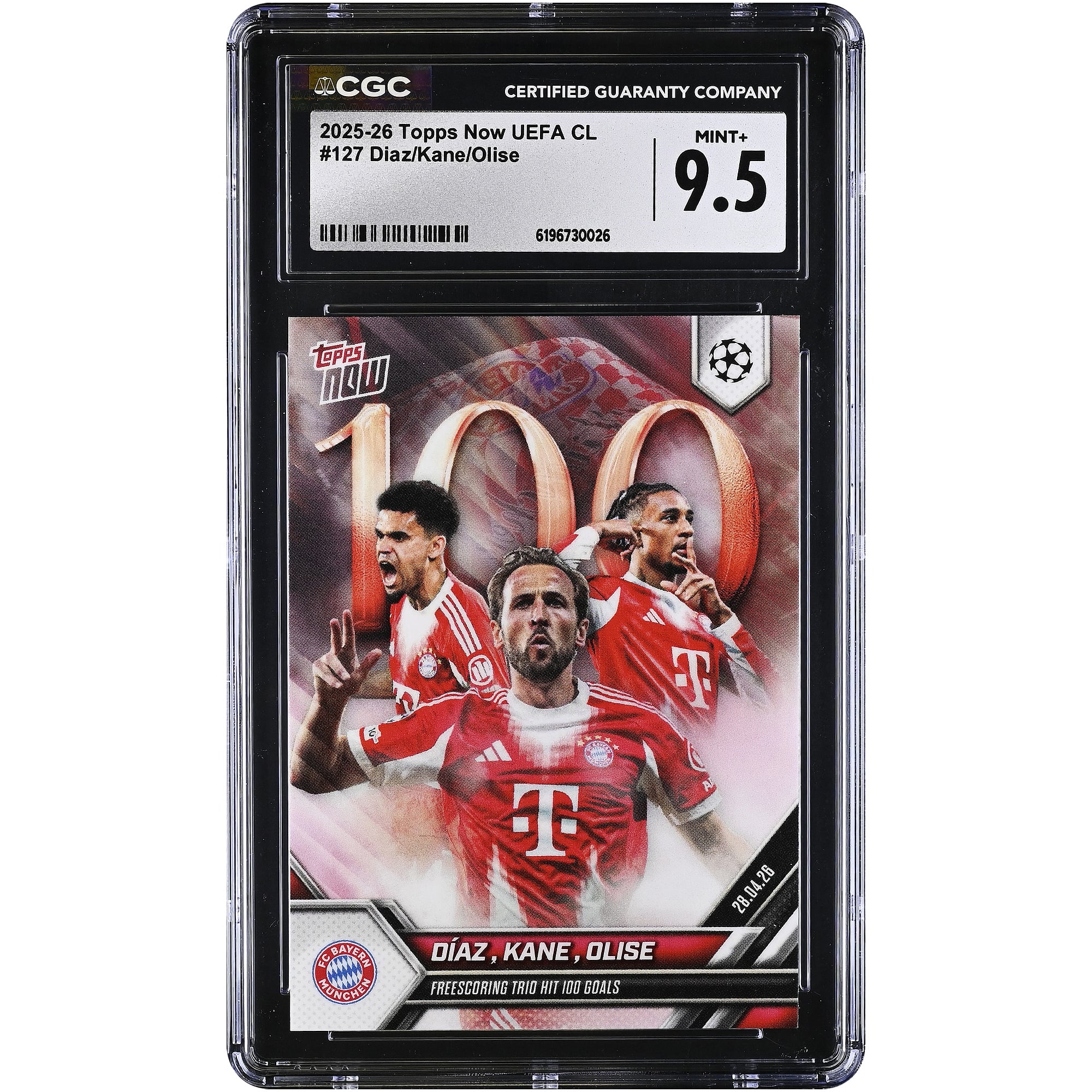 Luis Díaz, Harry Kane et Michael Olise, Bayern Munich 2025-26 Topps Now UEFA CL, Trio de buteurs ayant atteint les 100 buts, n° 127, authentifiée CGC, état neuf+ (9,5/100).