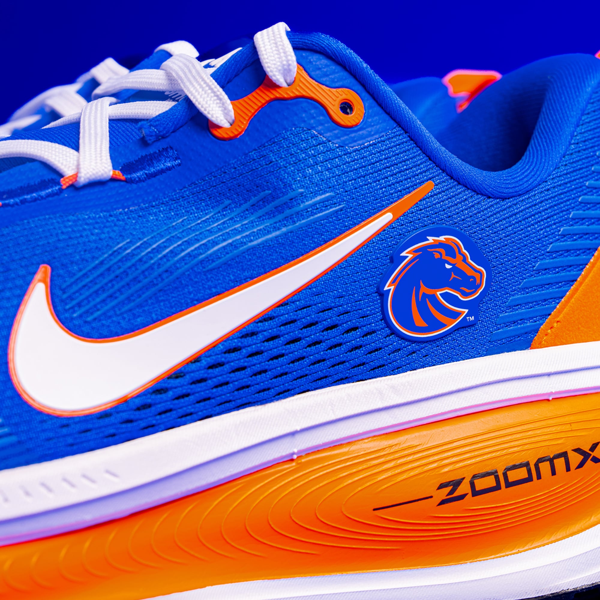 Men's Nike Boise State Broncos Vomero 18 Running Shoes