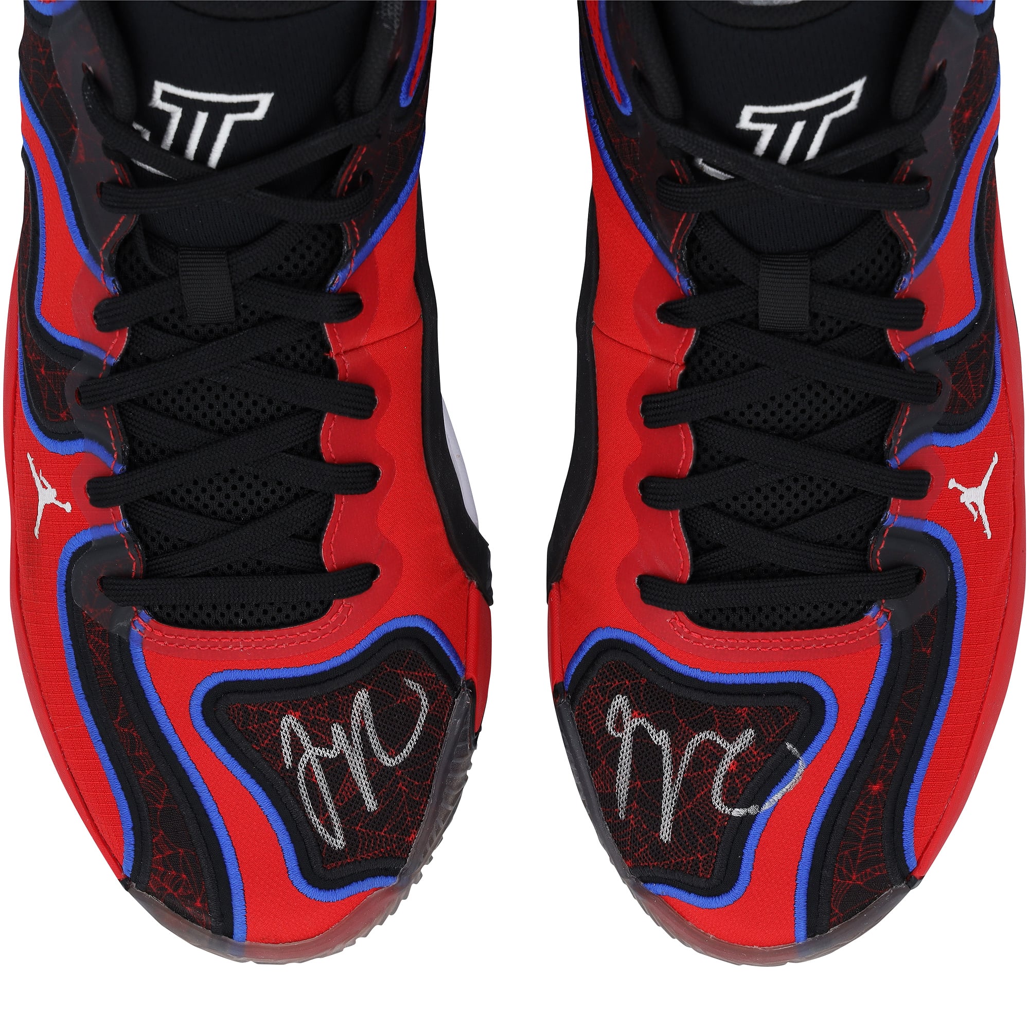 Chaussures Jordan rouges autographiées portées par Jayson Tatum lors du match des Boston Celtics contre les Toronto Raptors le 25 février 2025