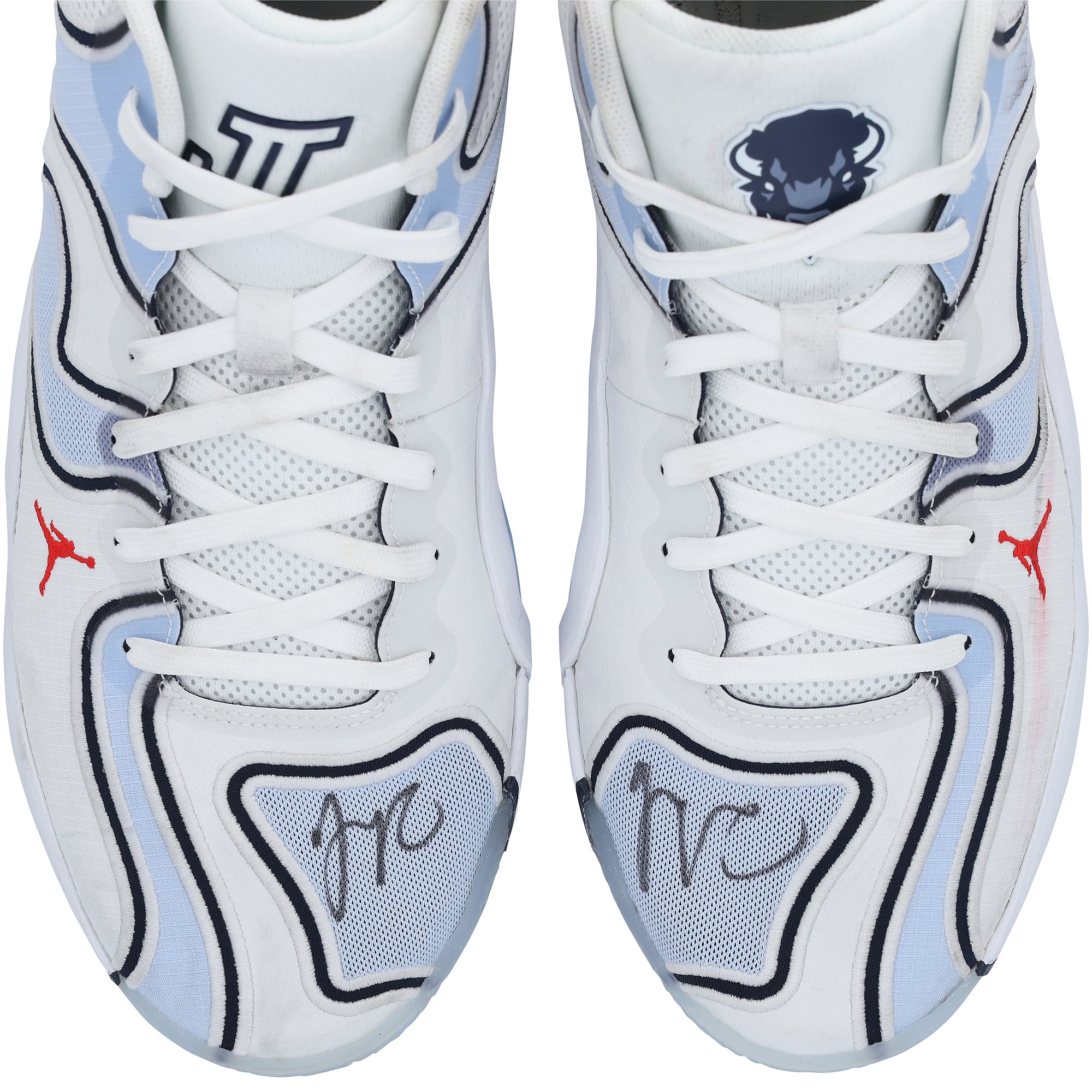 Chaussures Jordan blanches autographiées portées par Jayson Tatum (Boston Celtics) lors du match contre les Chicago Bulls le 29 janvier 2025