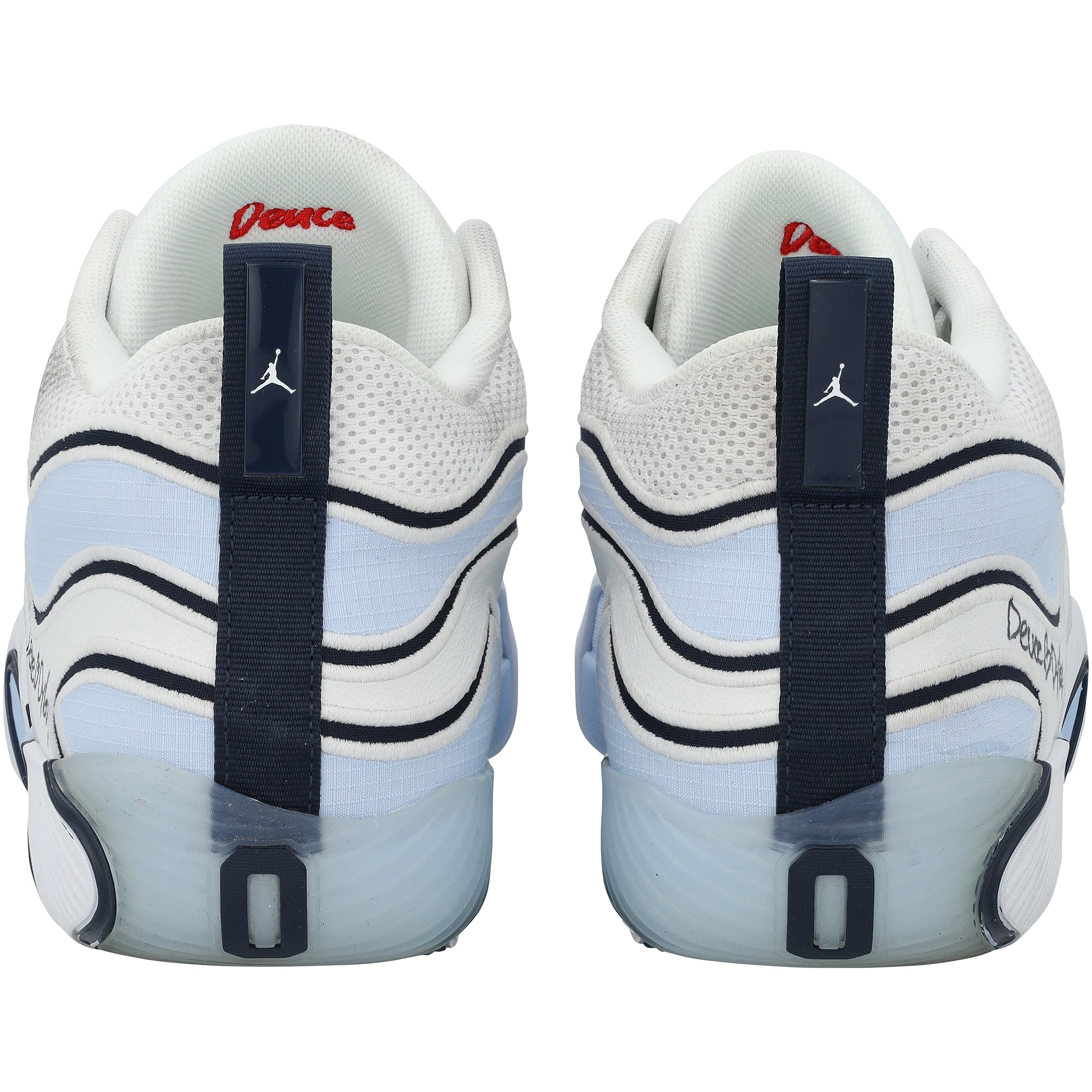 Chaussures Jordan blanches autographiées portées par Jayson Tatum (Boston Celtics) lors du match contre les Chicago Bulls le 29 janvier 2025