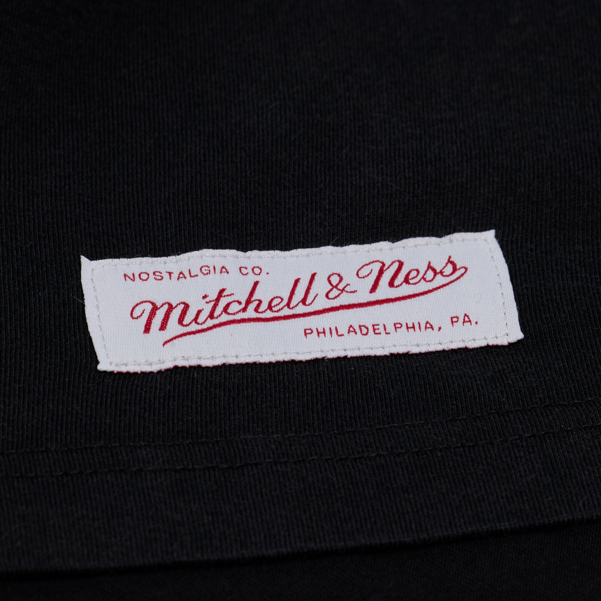 T-shirt graphique noir Mitchell & Ness Boston Celtics pour homme
