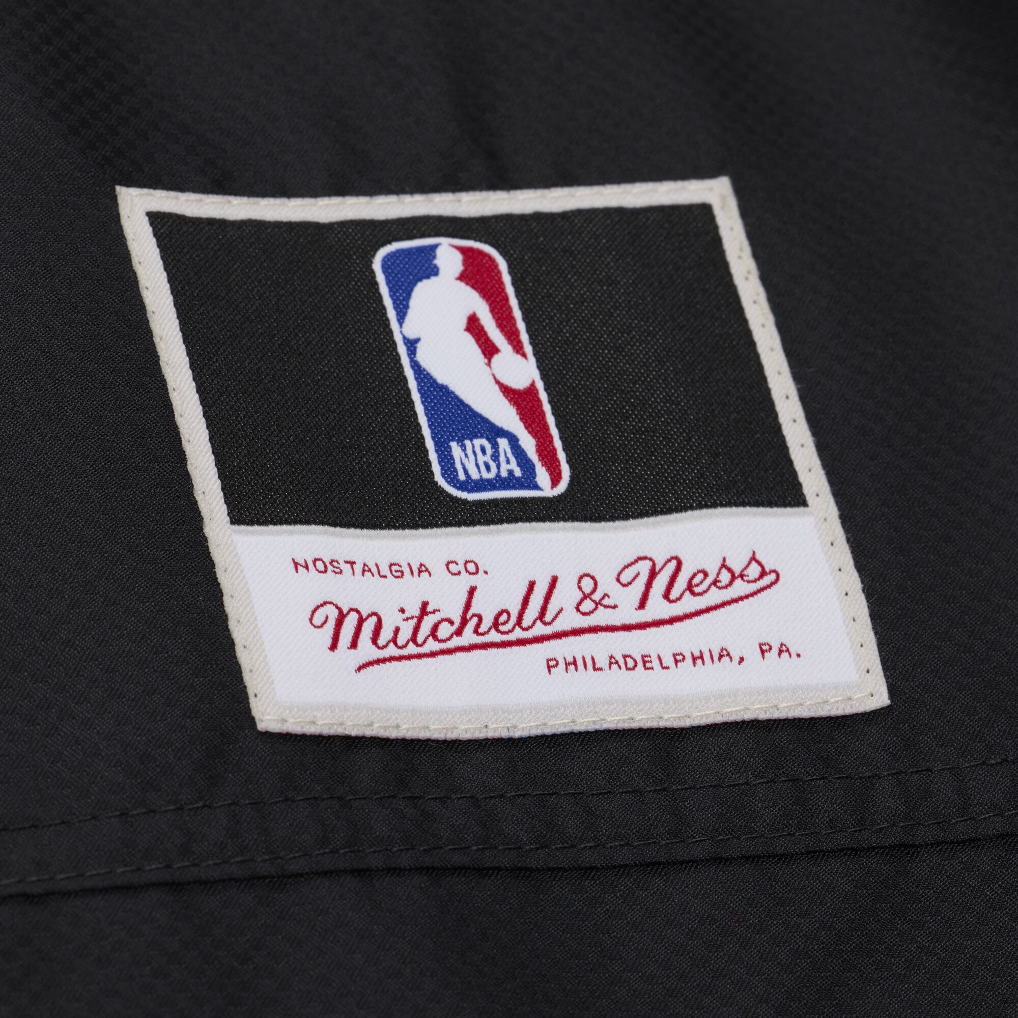 Veste coupe-vent demi-zip Mitchell & Ness noire à carreaux triple Boston Celtics pour homme