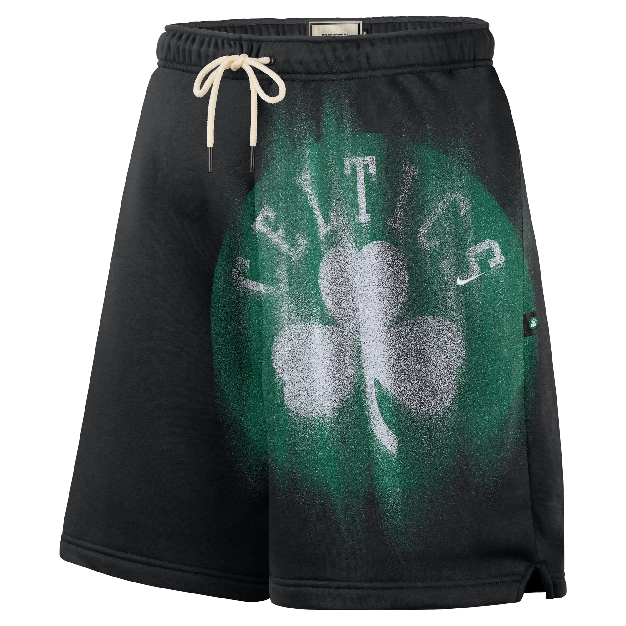 Short de sport Nike Boston Celtics 2026 Standard Issue pour homme, en polaire noire.