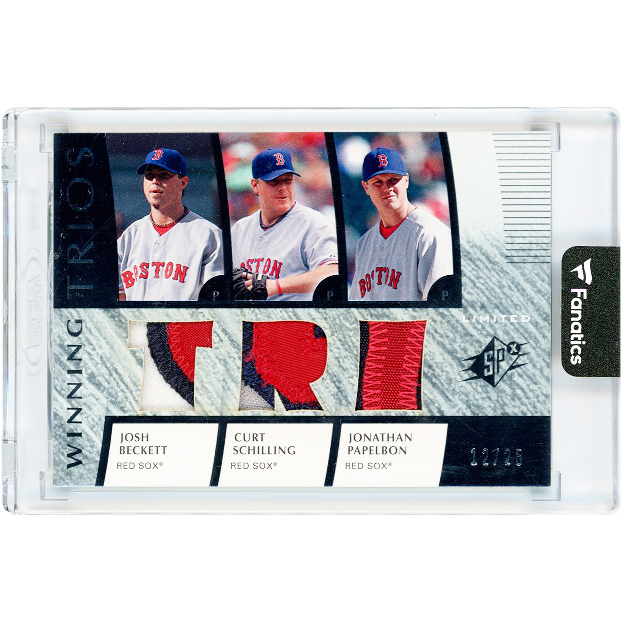 Josh Beckett, Curt Schilling et Jonathan Papelbon, Boston Red Sox, 2008 Upper Deck SPx Winning Trios, reliques de maillots tricolores utilisés en match, carte n° WT-SBP n° 12/25