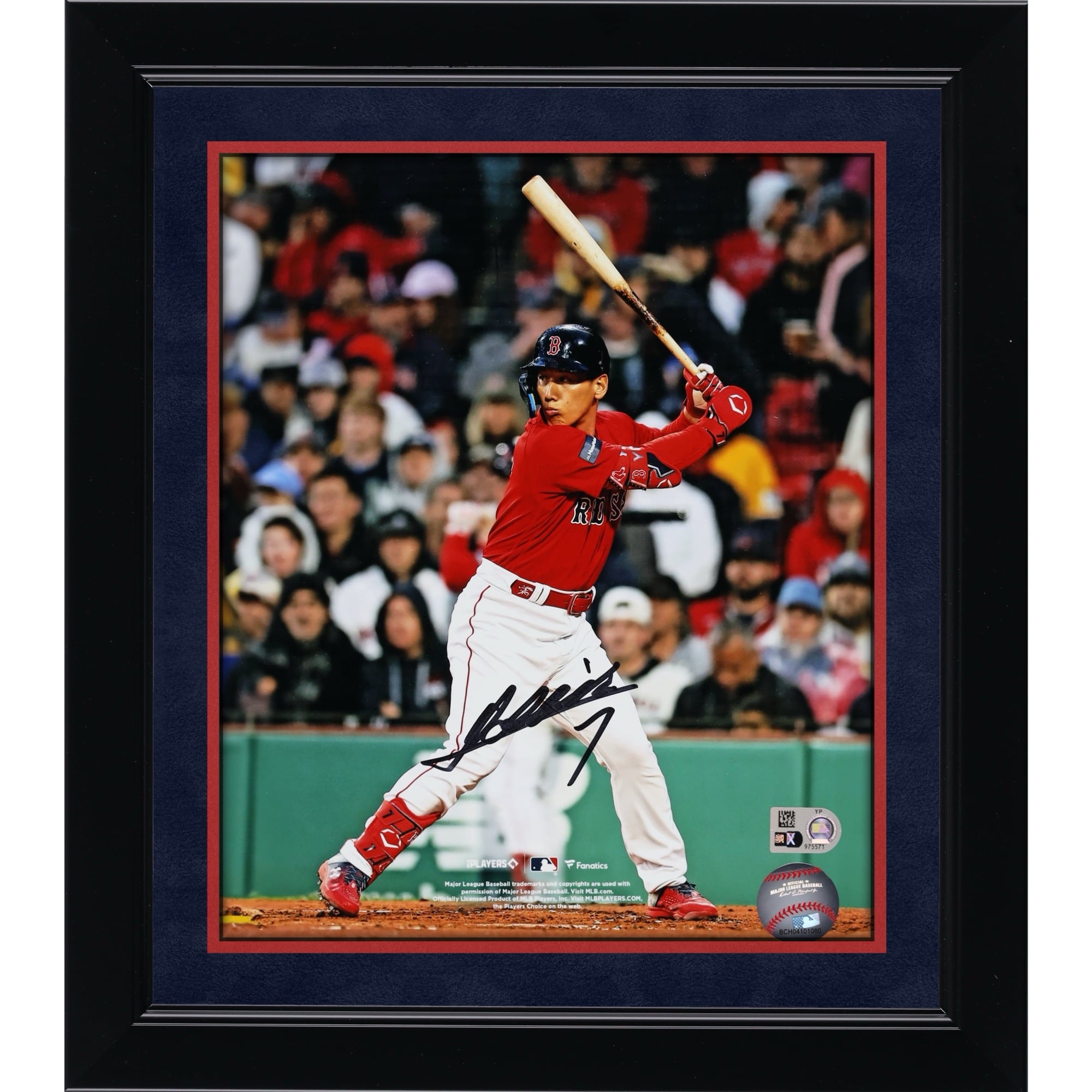 Photographie autographiée de Masataka Yoshida des Red Sox de Boston en train de frapper, format vertical, 20 x 25 cm