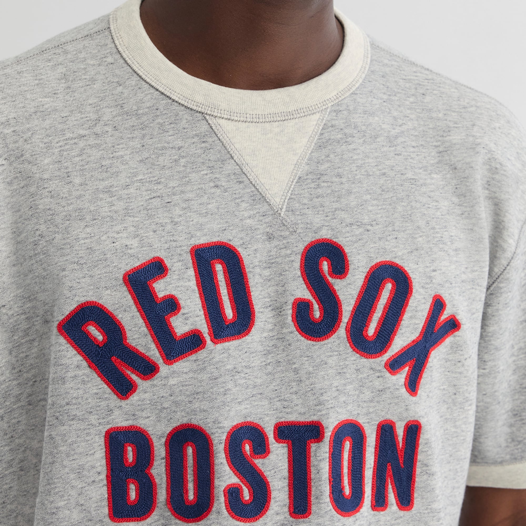 Sweat-shirt à manches courtes Fanatics Steel Heather Boston Red Sox Iconic Terry pour homme