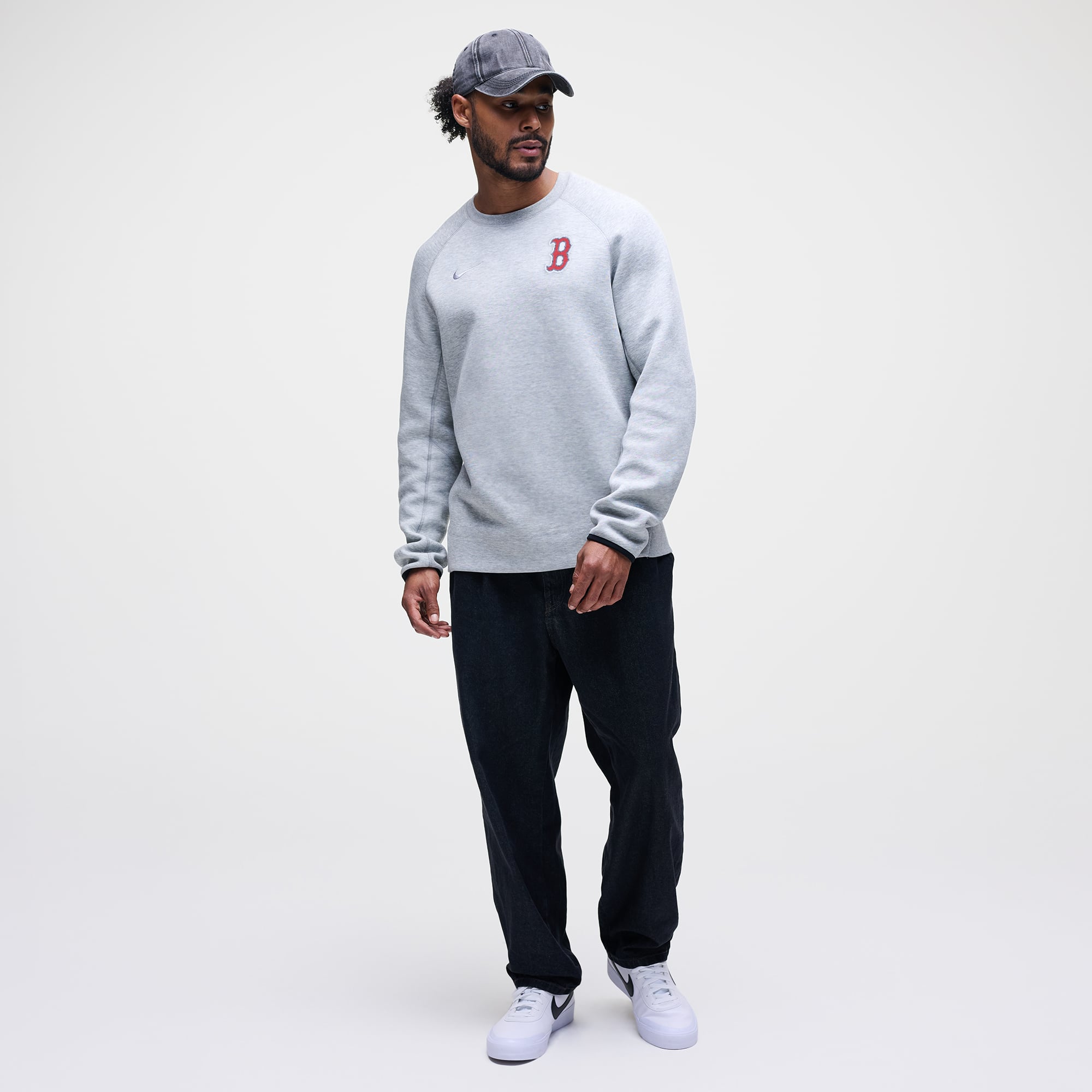 Men's Nike Heather Charcoal Boston Red Sox Tech Fleece Raglan Sweatshirt