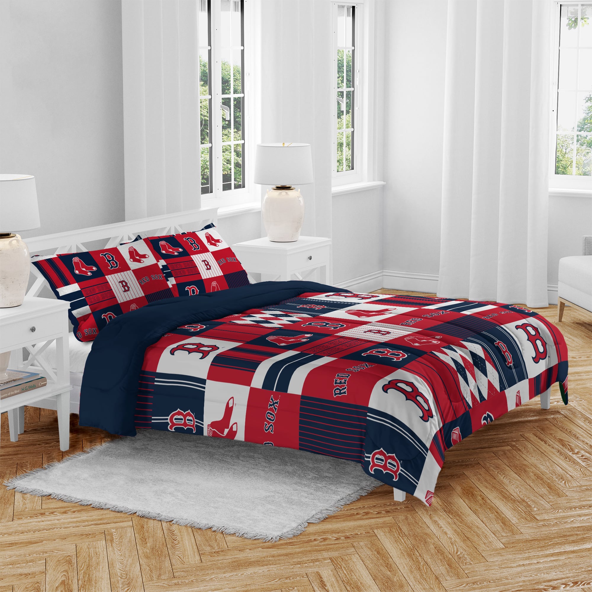 Ensemble de literie trois pièces Pegasus Boston Red Sox à carreaux patchwork, format grand/queen.