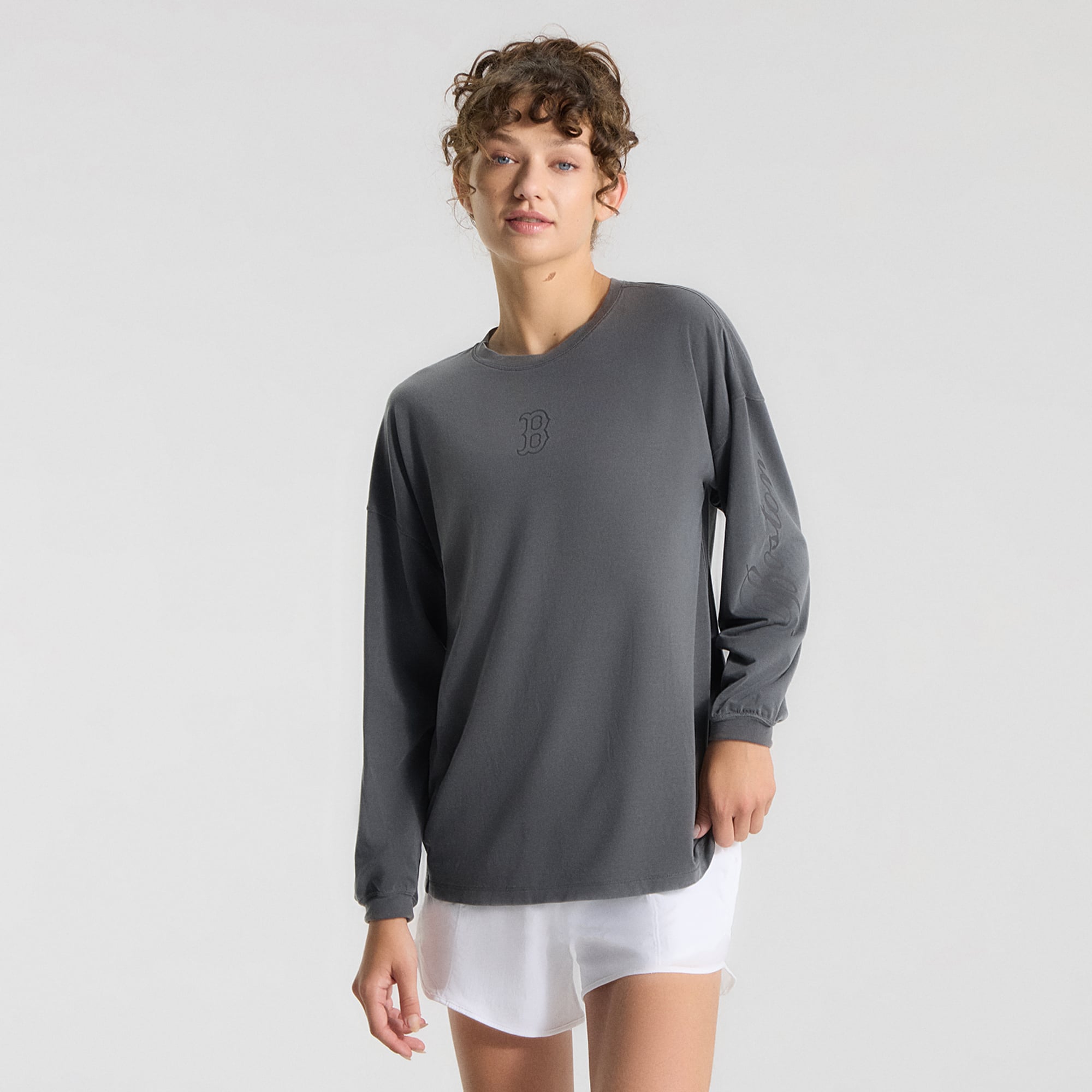 T-shirt à manches longues EasySet Relaxed-Fit gris Boston Red Sox pour femme de lululemon