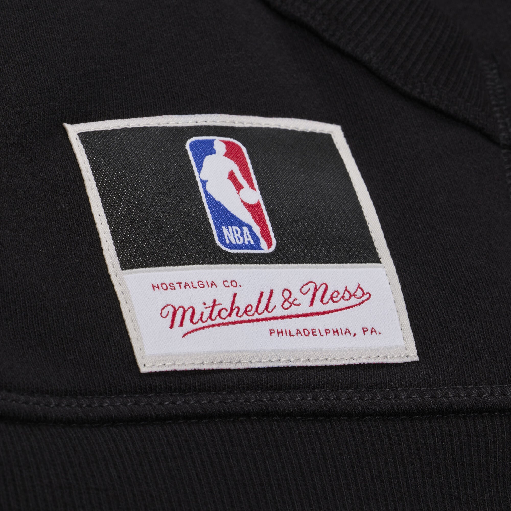 Sweat à capuche en polaire Mitchell & Ness noir Brooklyn Nets triple motif carreaux pour homme