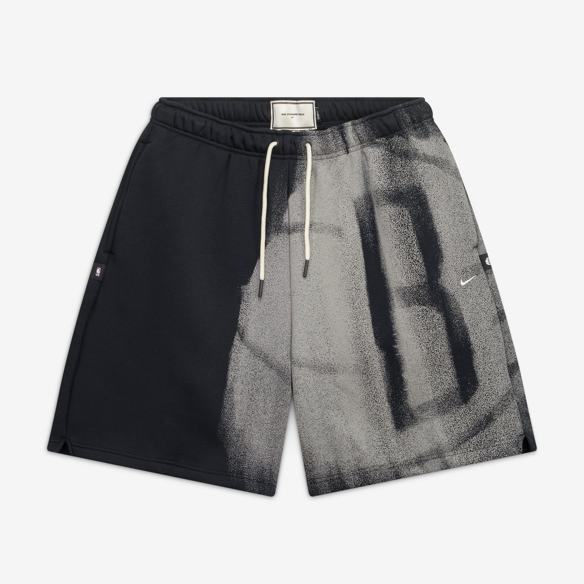 Short de sport Nike Brooklyn Nets 2026 Standard Issue Icon Fleece noir pour homme