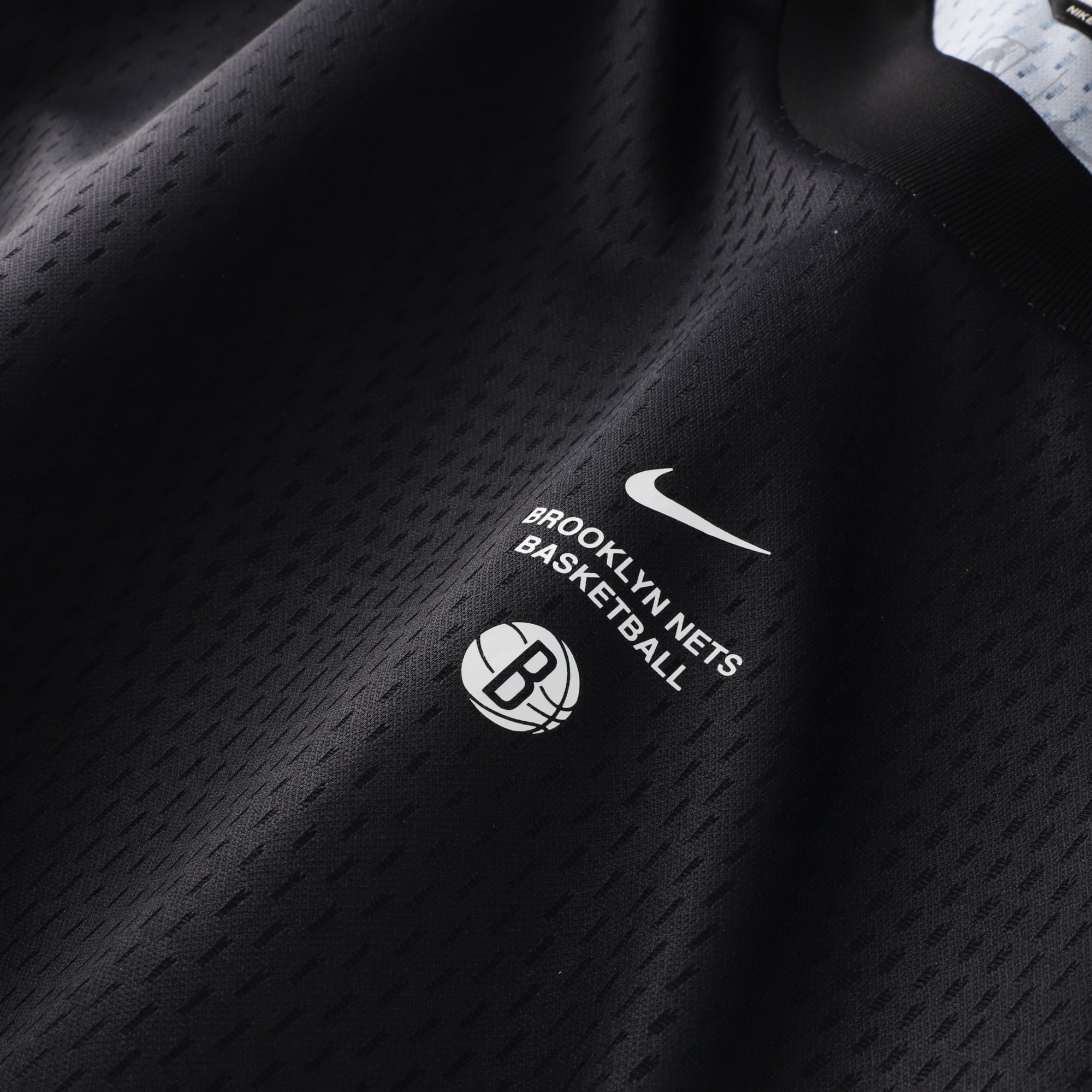 T-shirt à manches longues Nike Brooklyn Nets noir pour homme, édition standard 2026, performance d'avant-match