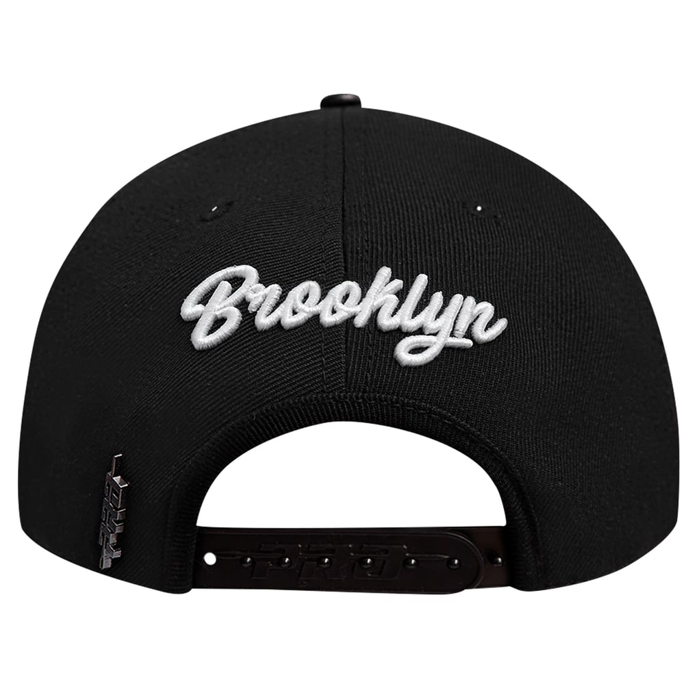 Casquette à pression avant Brooklyn Nets Pro Standard Paint the City - Noir