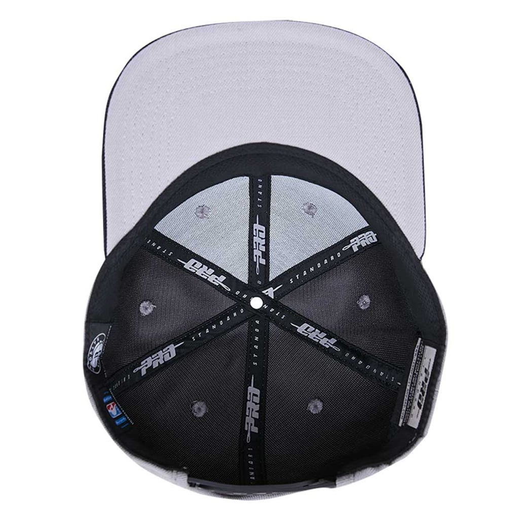 Casquette Snapback Patch en Cuir Héritage Standard Brooklyn Nets Pro Standard gris