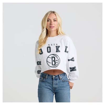 Brooklyn Nets Fanatics Women's Spirit Jersey Cropped Crew Neck Sweatshirt - White