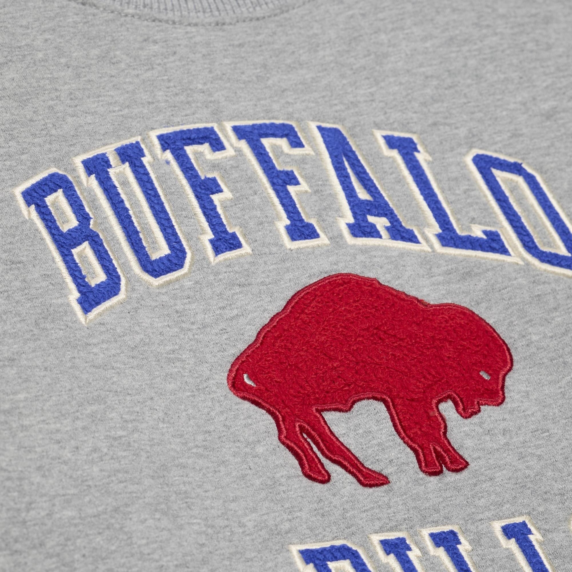 Sweat-shirt Mitchell & Ness Premium Essentials gris chiné pour homme, modèle Buffalo Bills.