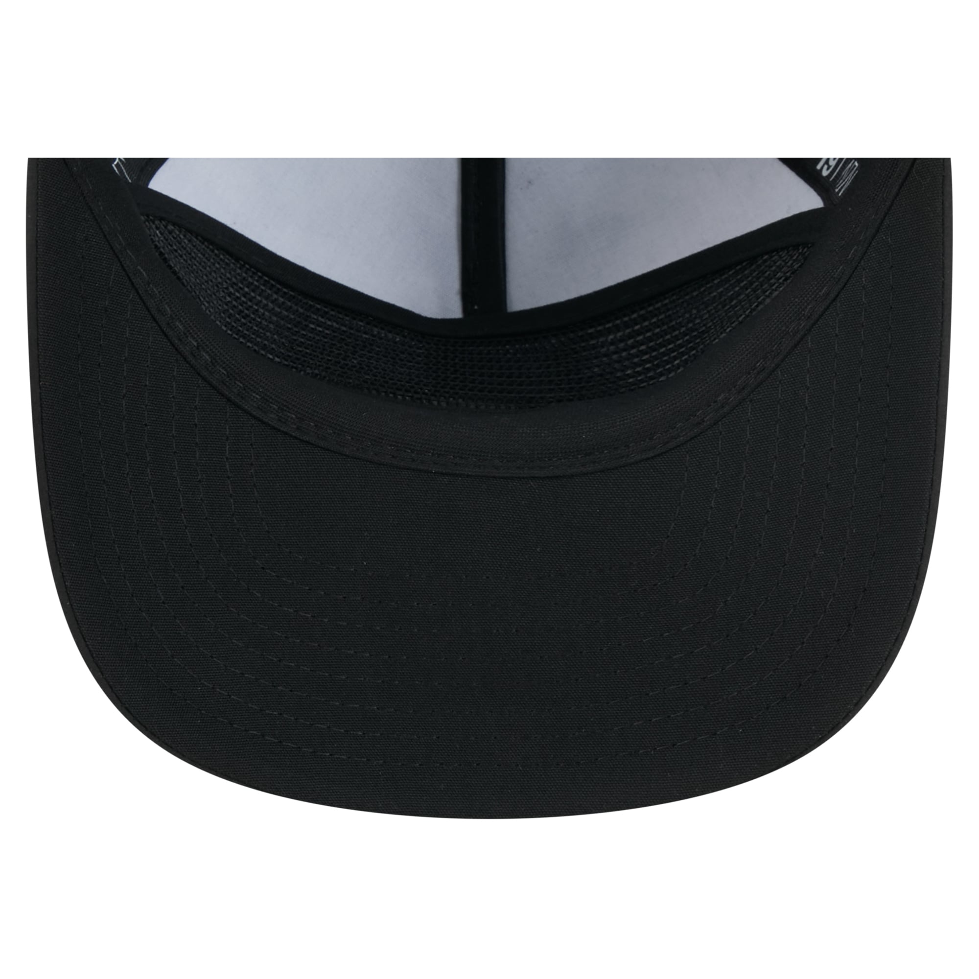 Men's New Era Black Buffalo Bills 2026 Salute To Service 19TWENTY Adjustable Hat