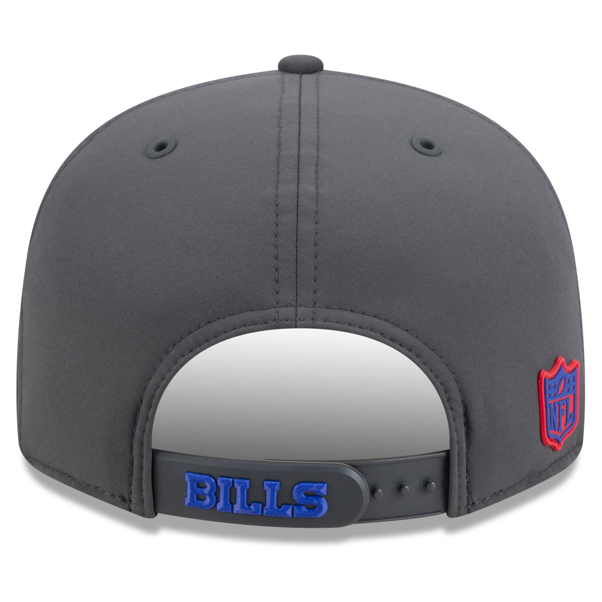 Casquette snapback New Era Buffalo Bills 2026 Sideline pour homme, couleur anthracite, modèle 9FIFTY, idéale pour les temps froids.