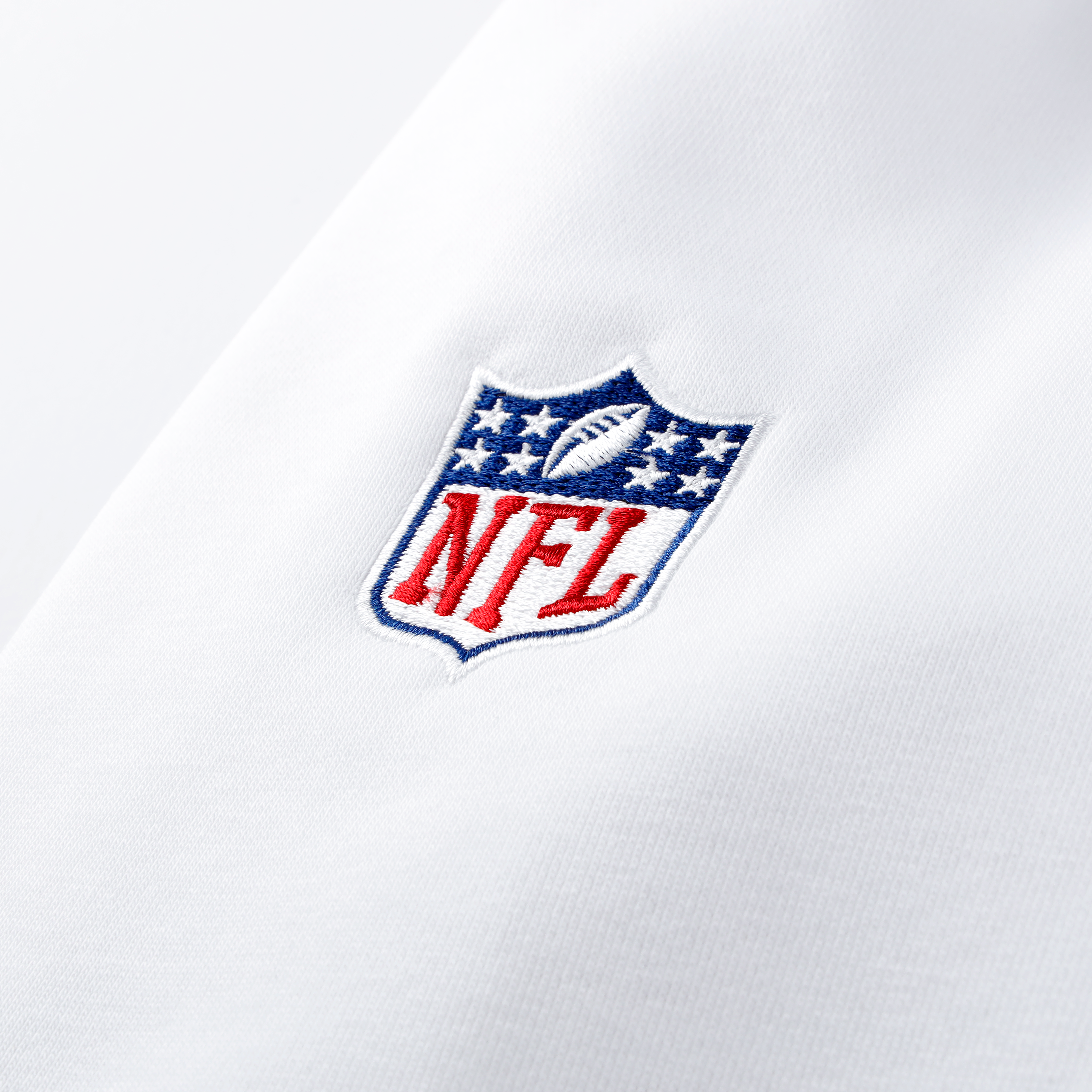 Men's Nike  White Buffalo Bills Rivalries Collection Standard Issue Sideline Pullover Hoodie