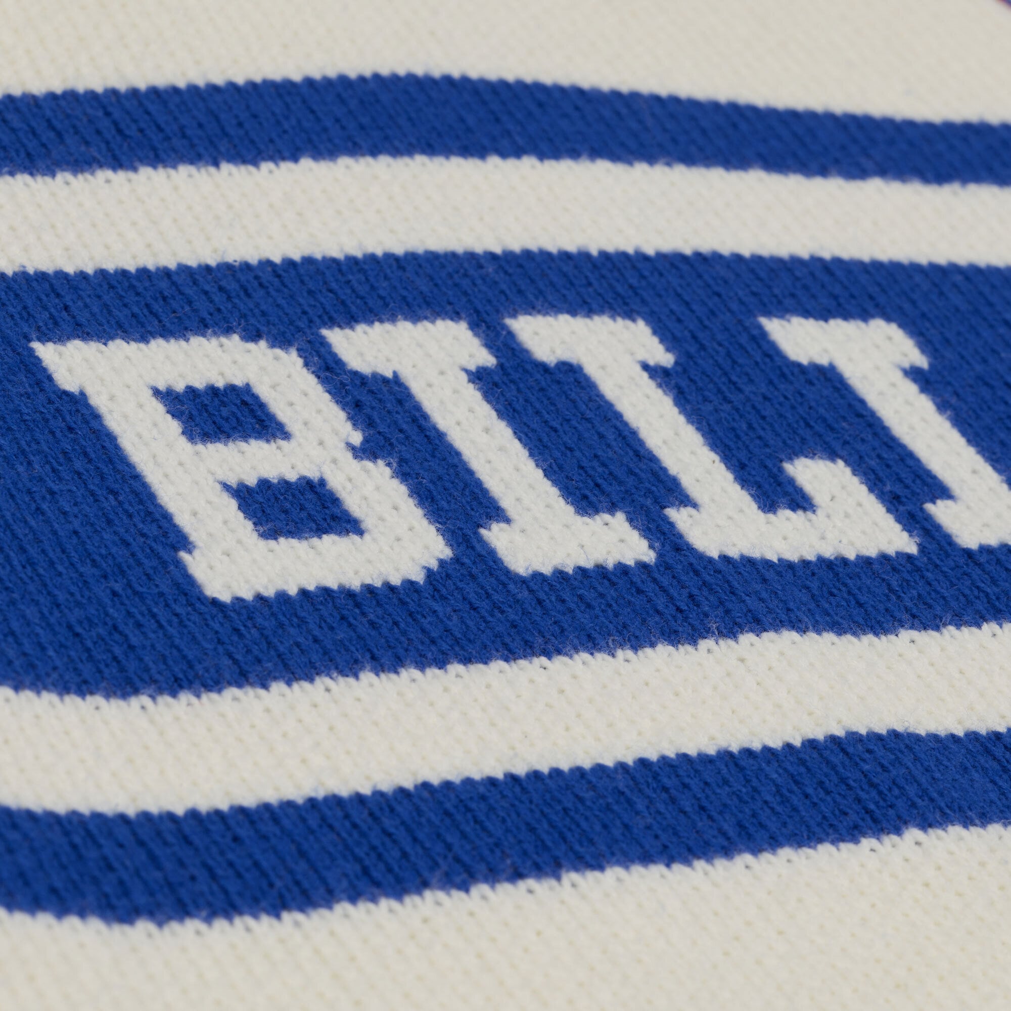 Pull Mitchell & Ness crème/bleu roi à col en V pour femme, motif Buffalo Bills Retro Roots