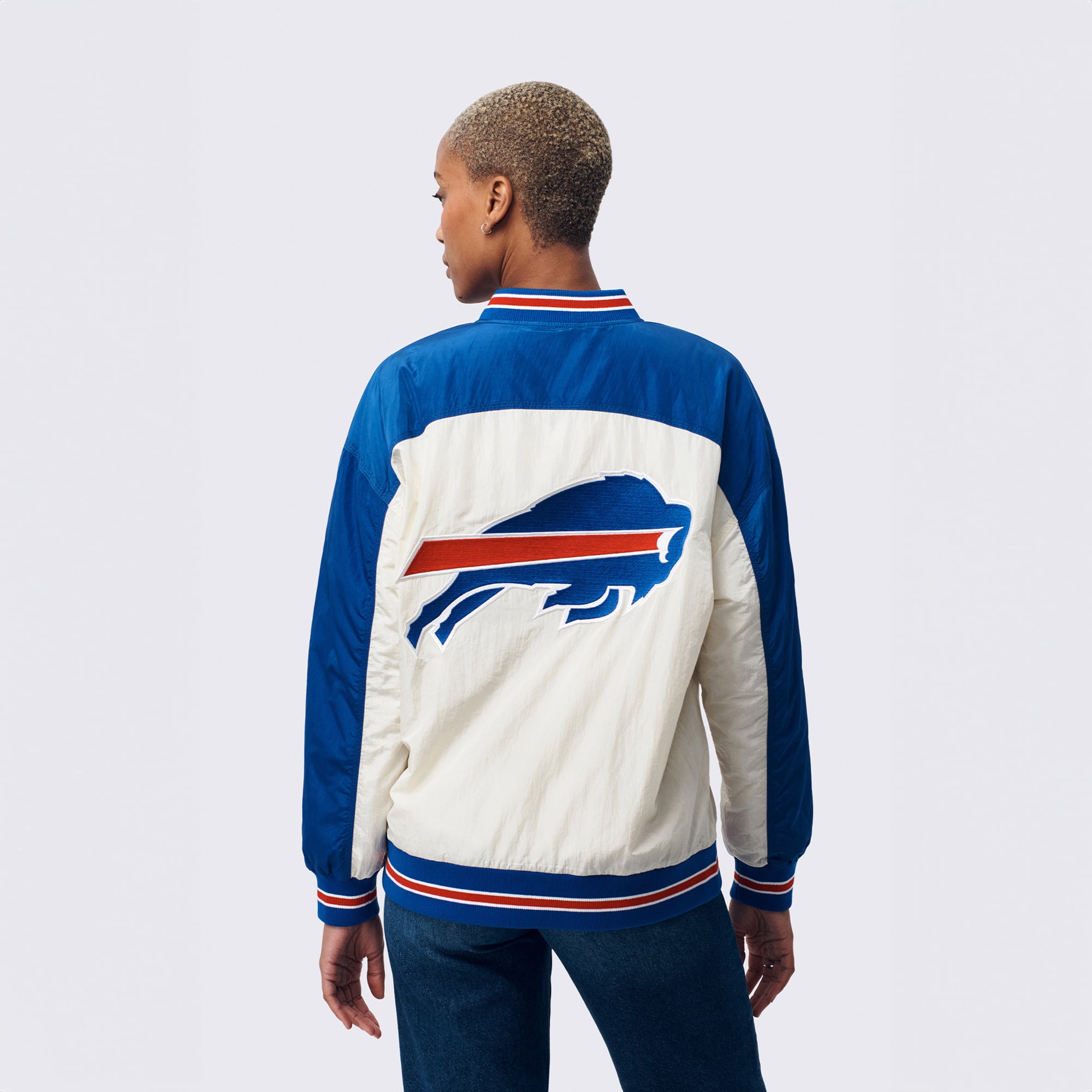 Veste bomber zippée Terez blanche Buffalo Bills à double empiècement pour femme