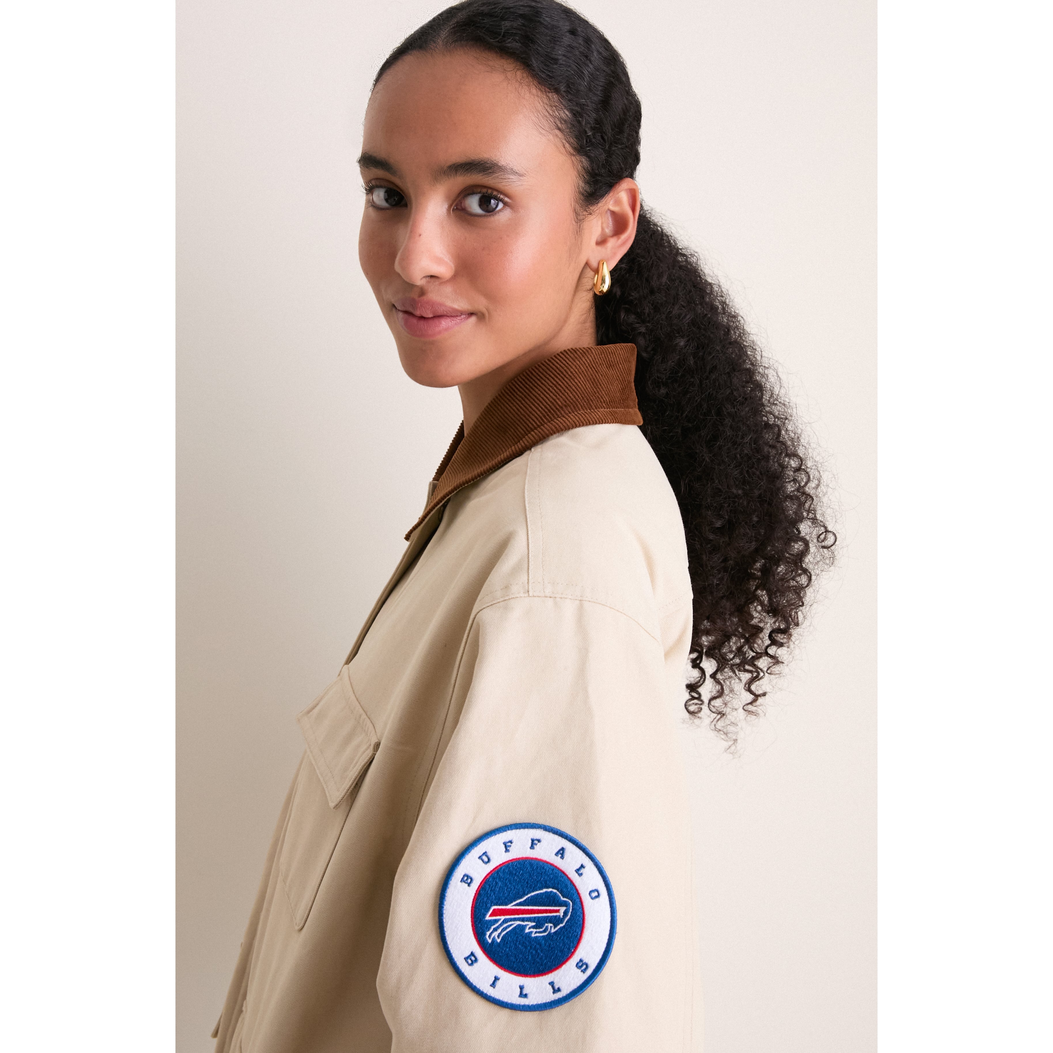 Veste de grange Tuckernuck Stone Buffalo Bills pour femme, à boutons-pression.