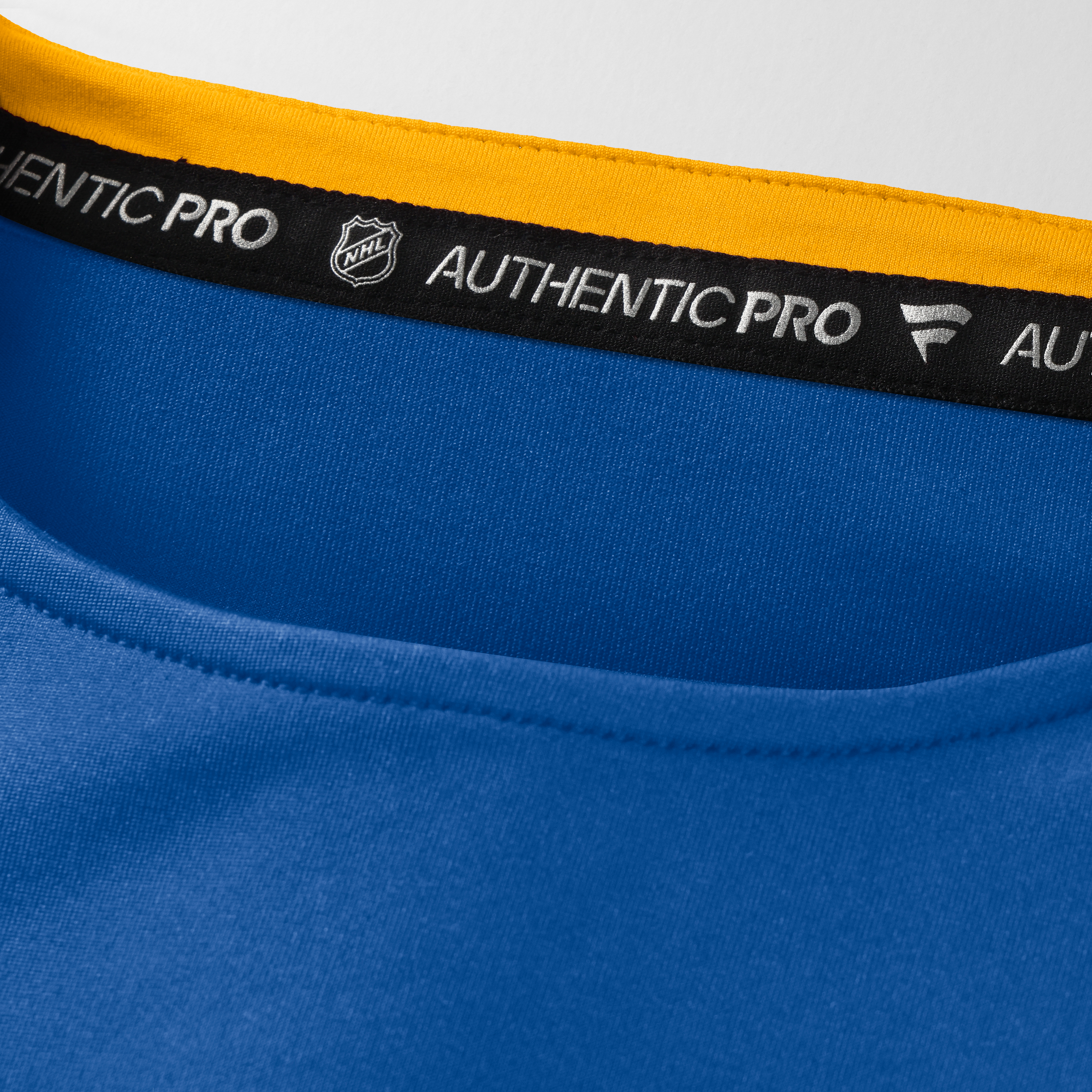 T-shirt à manches longues authentique Pro Rink Tech des Royal Buffalo Sabres de Fanatics pour hommes