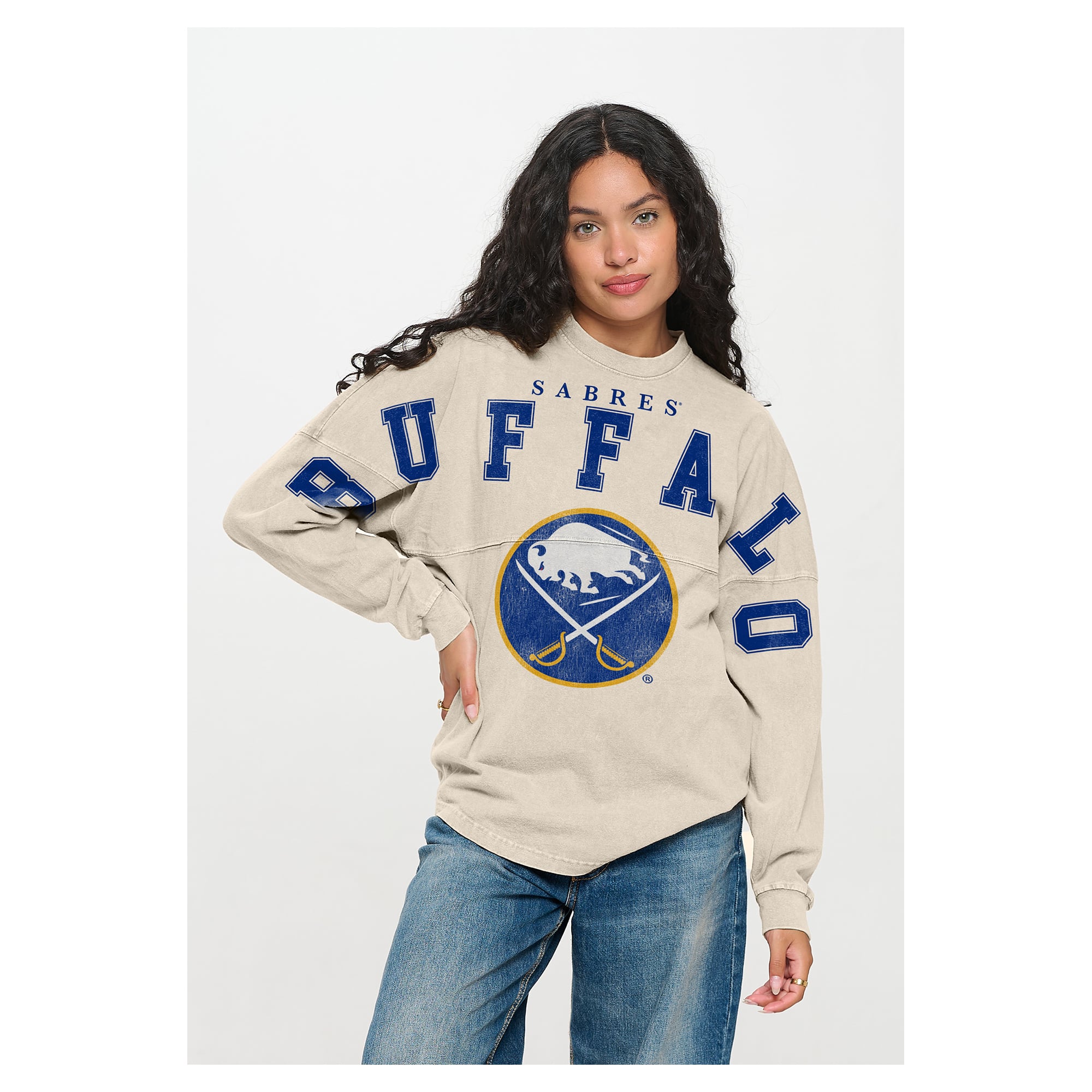 T-shirt unisexe à manches longues Fanatics Cream Buffalo Sabres, imprimé frontal surdimensionné