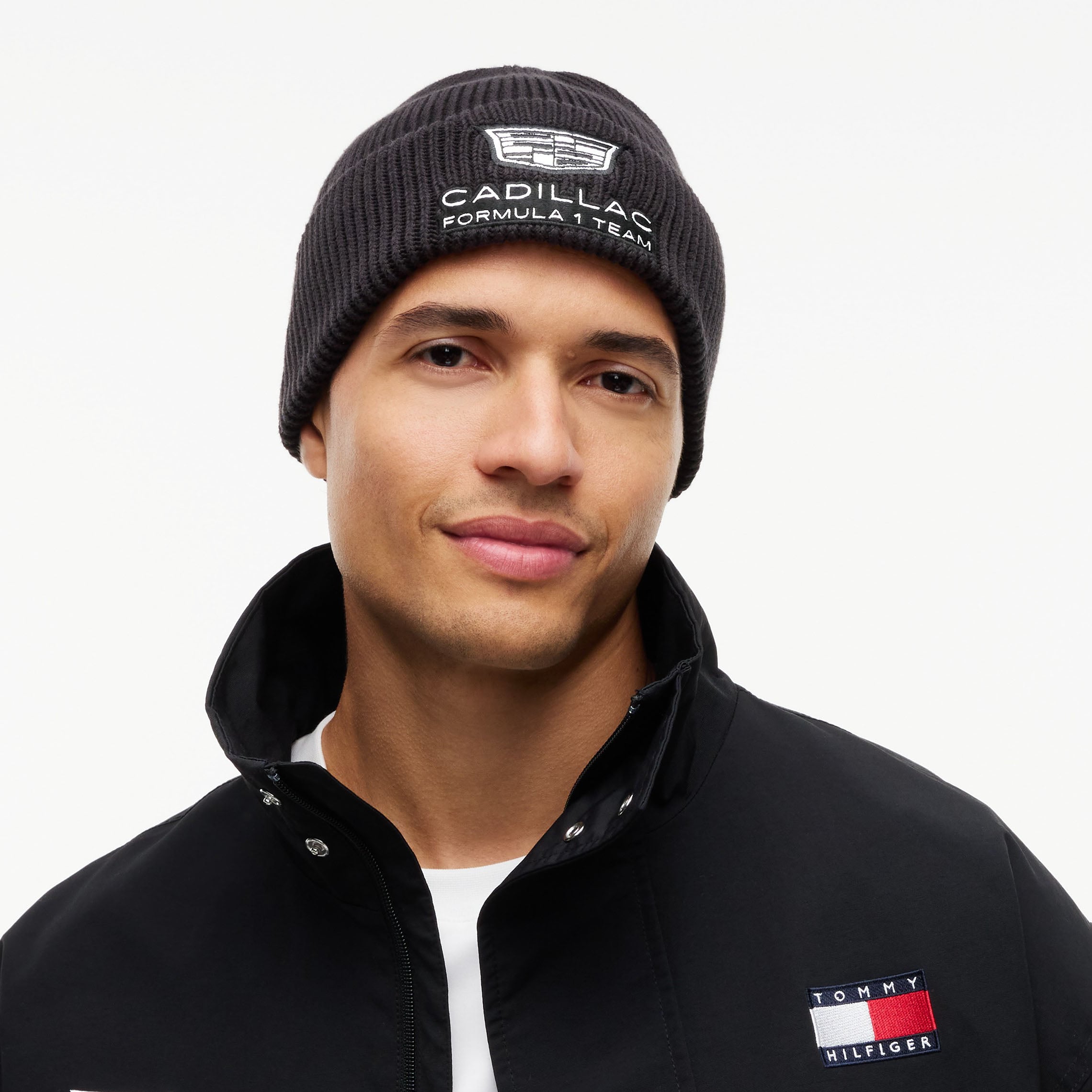 Bonnet unisexe Tommy Hilfiger noir réplique de l'écurie Cadillac F1 à revers