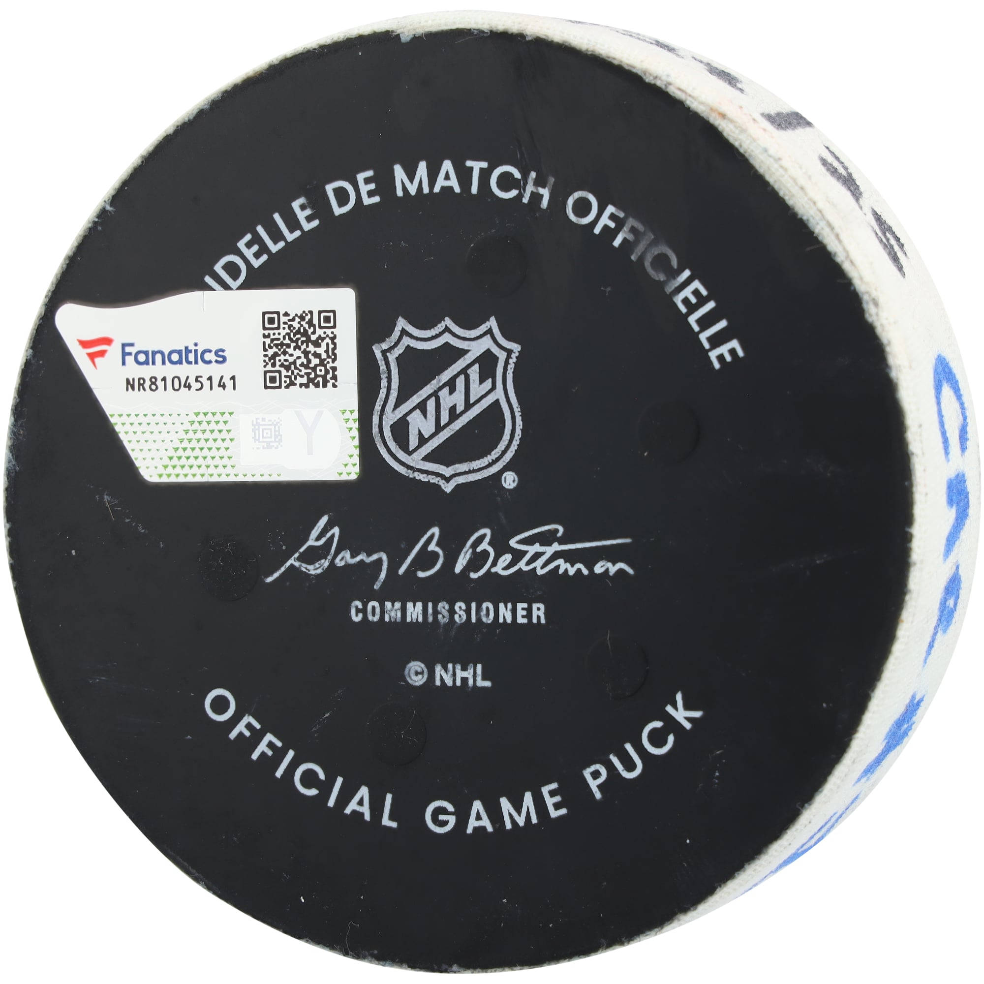 Andrei Svechnikov, rondelle utilisée par les Hurricanes de la Caroline lors du match contre les Rangers de New York le 28 janvier 2025 - Premier de deux buts marqués