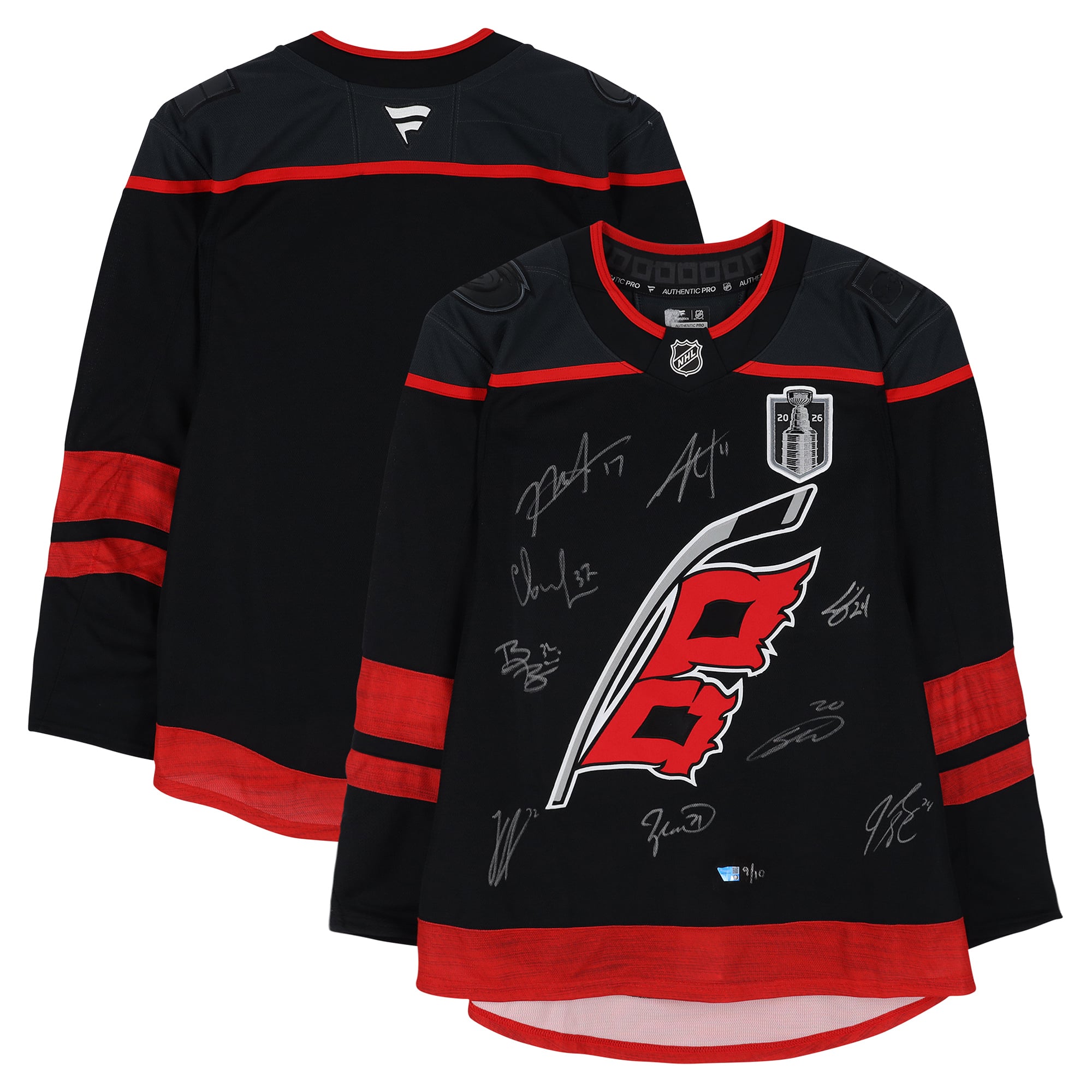 Maillot authentique Fanatics Pro noir des Hurricanes de la Caroline, champions de la Coupe Stanley 2026, avec plusieurs signatures - Édition limitée à 10 exemplaires