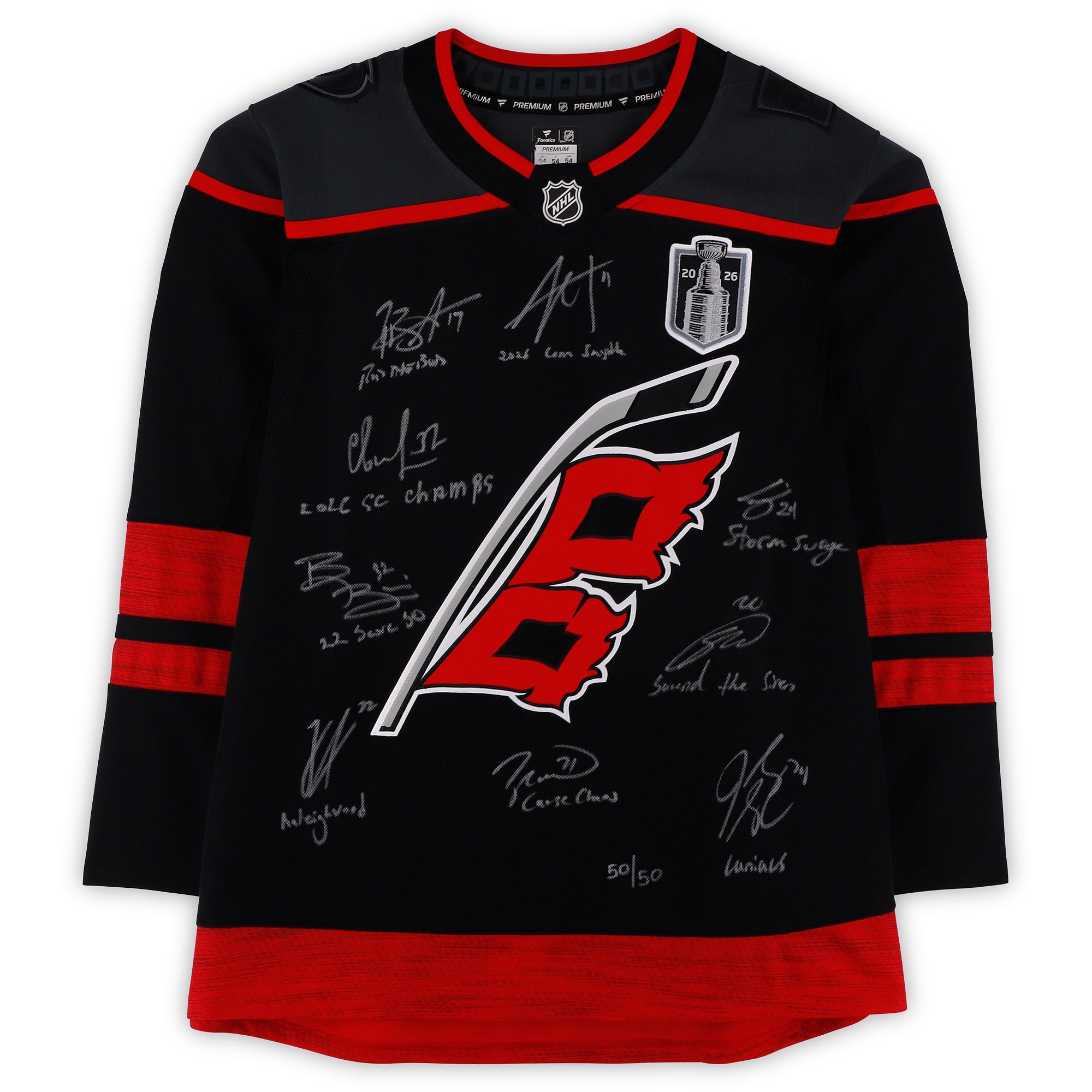 Maillot noir Fanatics Premium des Hurricanes de la Caroline, champions de la Coupe Stanley 2026, autographié et comportant de multiples signatures et inscriptions - Édition limitée n° 50/50