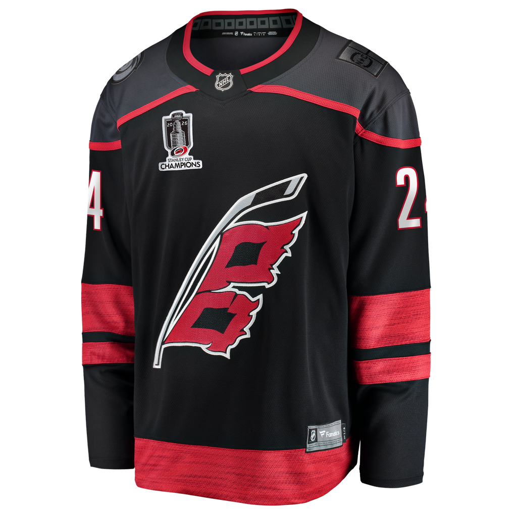 Maillot domicile noir des Hurricanes de la Caroline, Seth Jarvis, champions de la Coupe Stanley 2026, collection Fanatics.