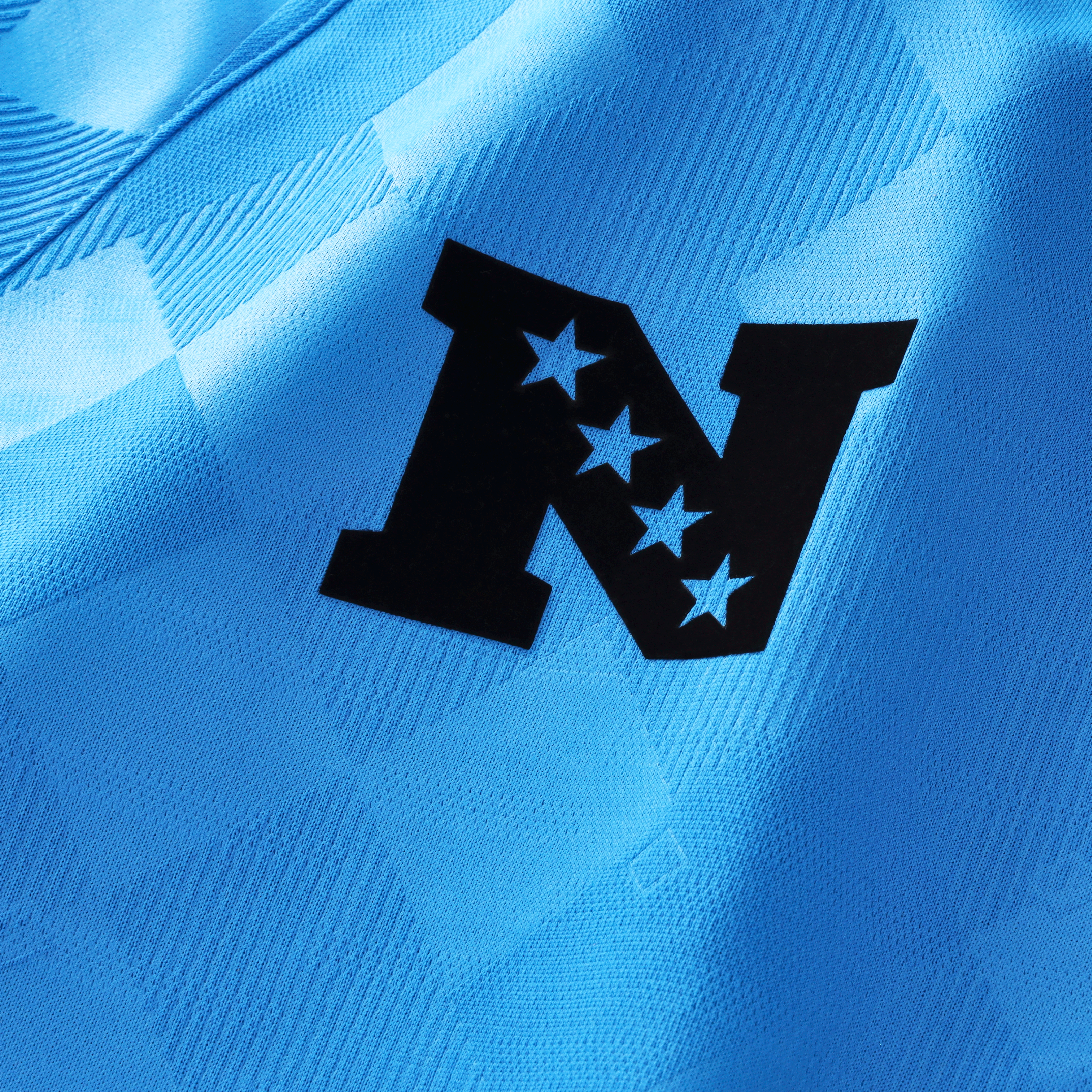 T-shirt de supporter des Panthers la Caroline bleu pour homme, style football américain, avec col montant.