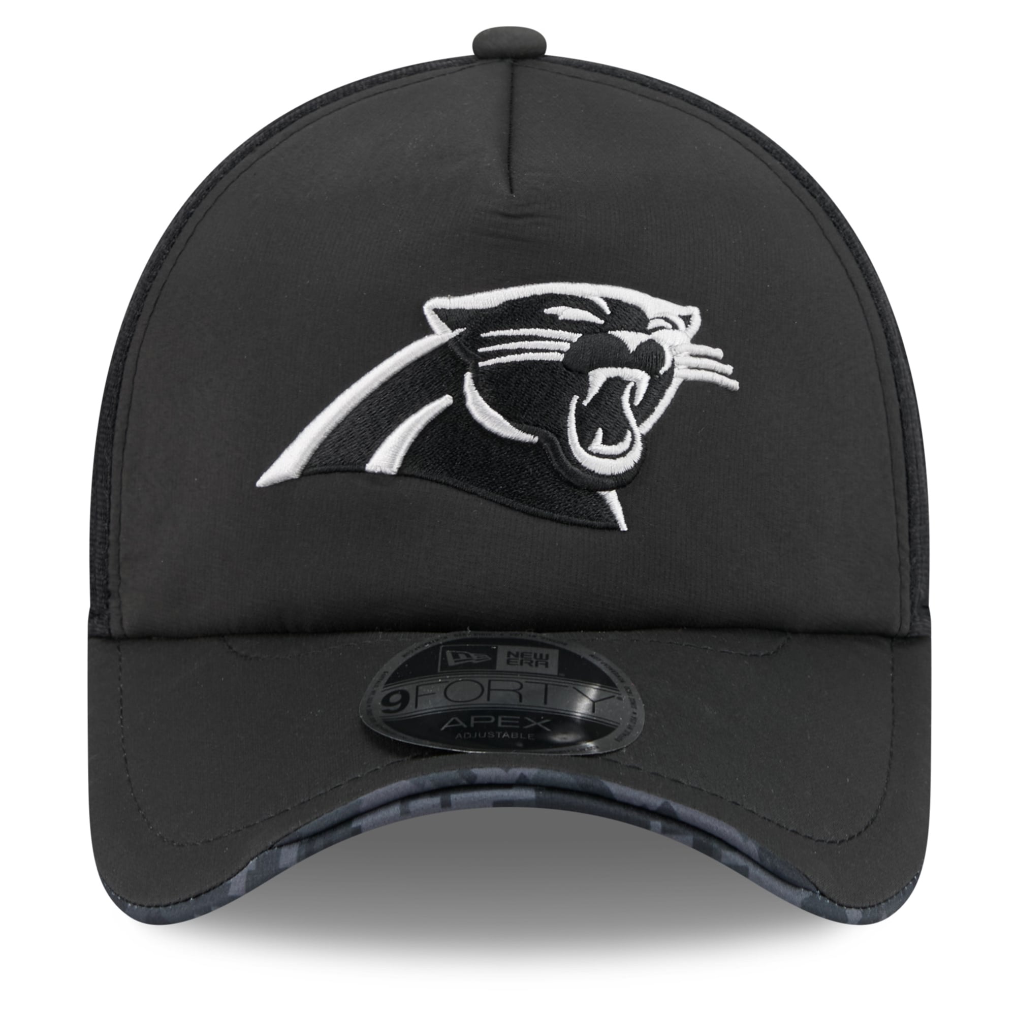 Casquette trucker ajustable New Era Apex 9FORTY noire Carolina Panthers 2026 Salute To Service pour homme