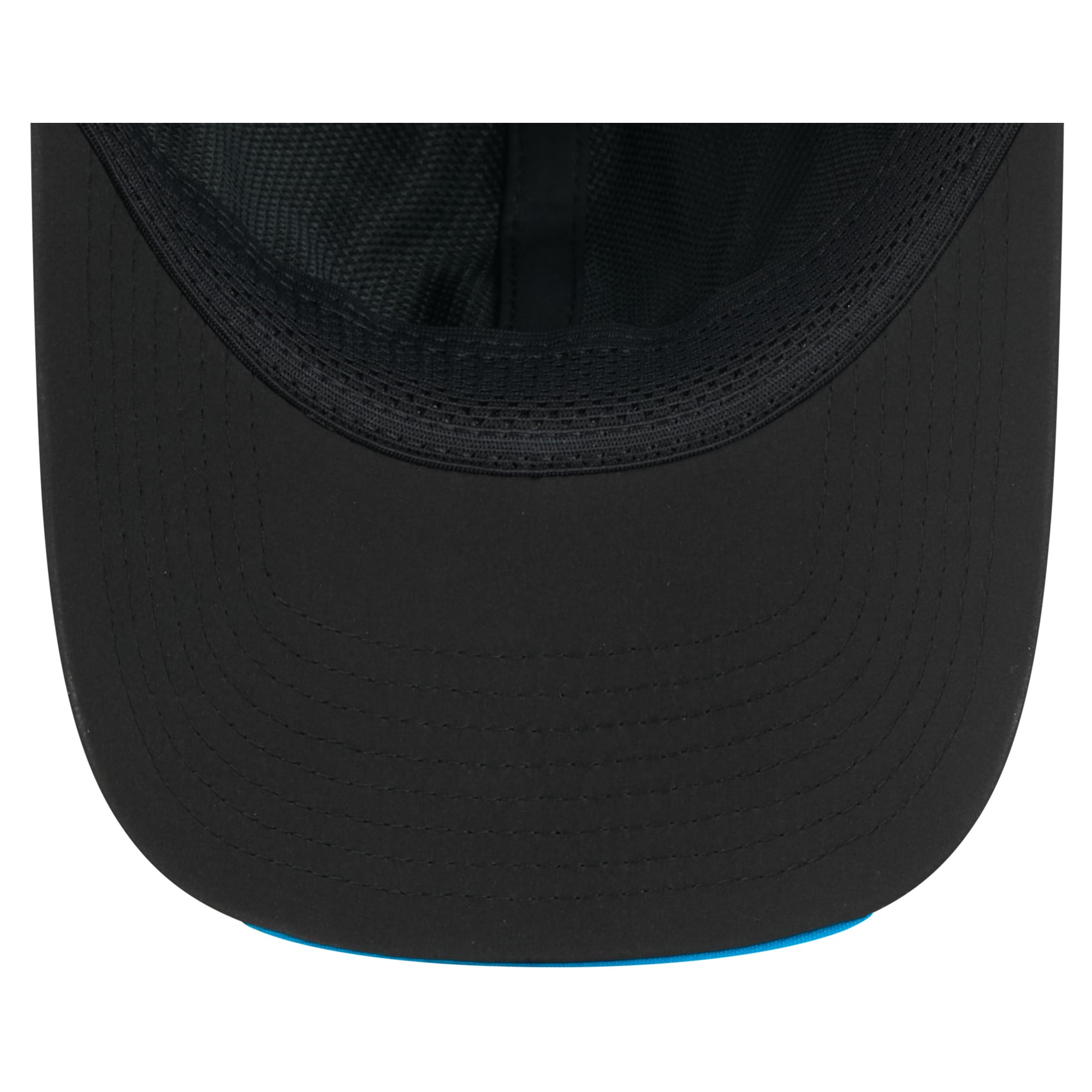 Casquette New Era noire pour homme, modèle Sideline classique et ajustable, Carolina Panthers 2026.