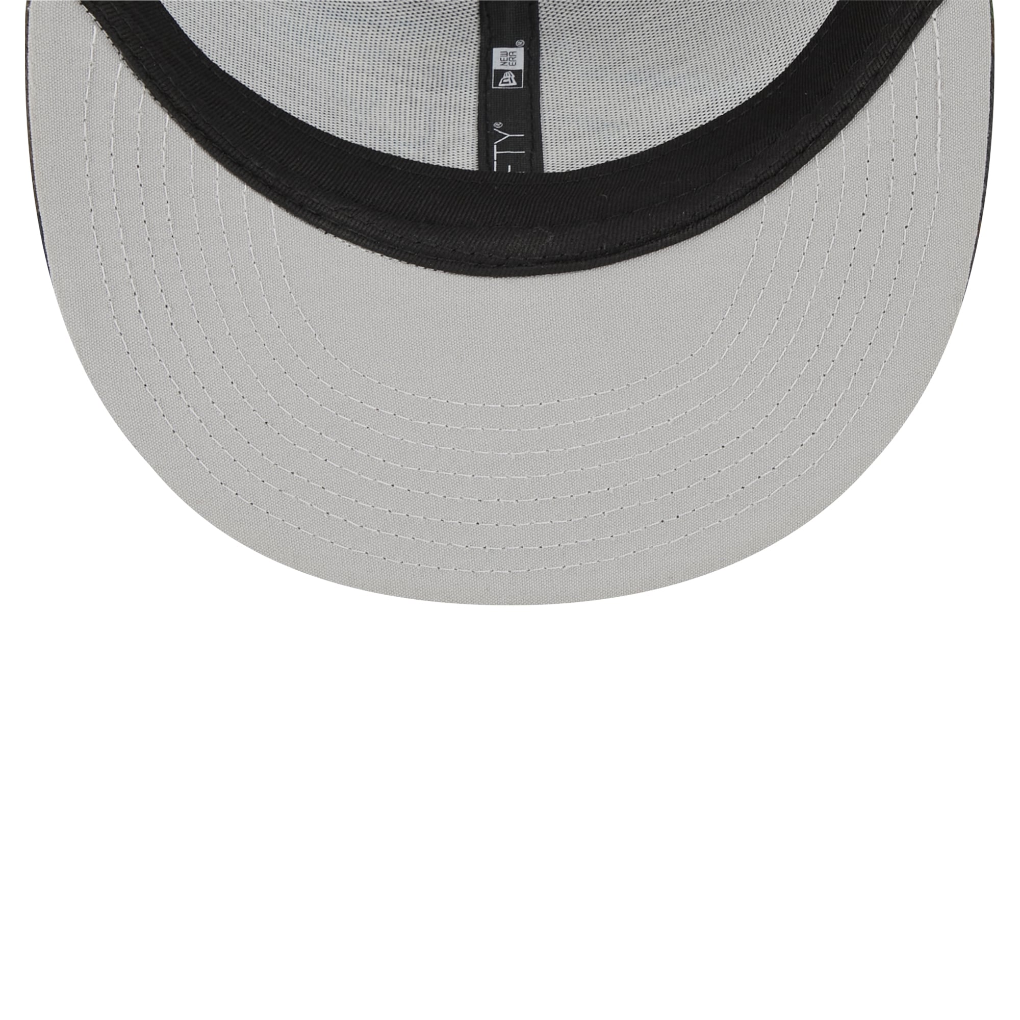 Casquette snapback 9FIFTY Main Trucker de New Era pour homme avec motif camouflage des Carolina Panthers