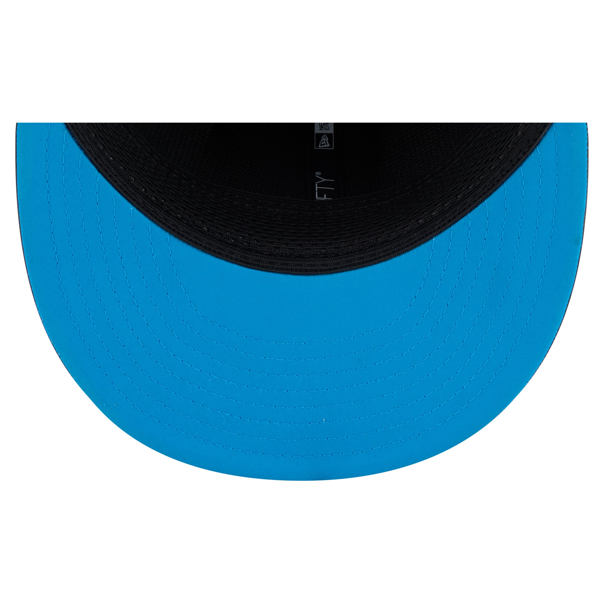 Casquette snapback New Era 9FIFTY pour homme, couleur anthracite, Carolina Panthers 2026, idéale pour les temps froids.