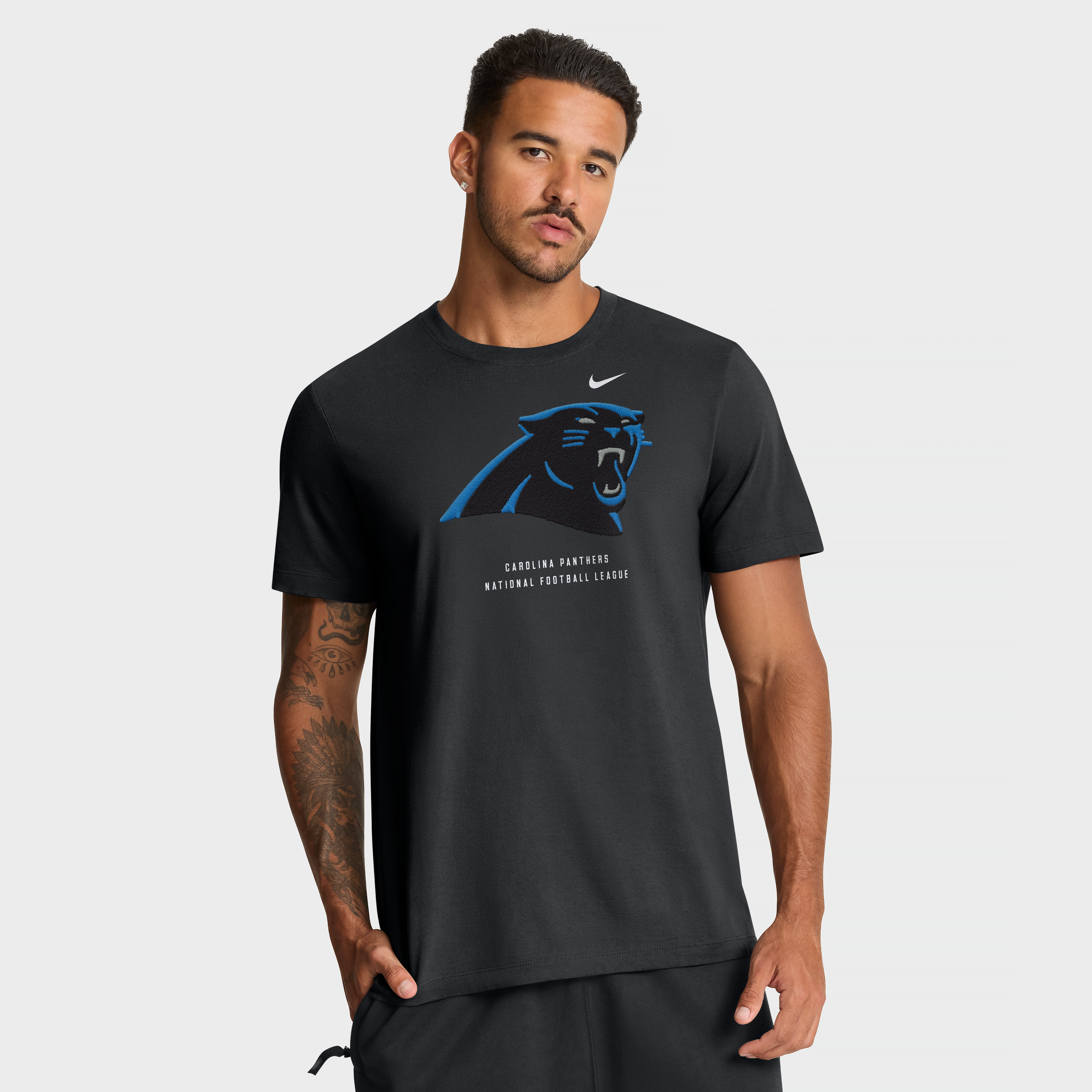 T-shirt Nike noir pour homme, propriété des Panthers de la Caroline